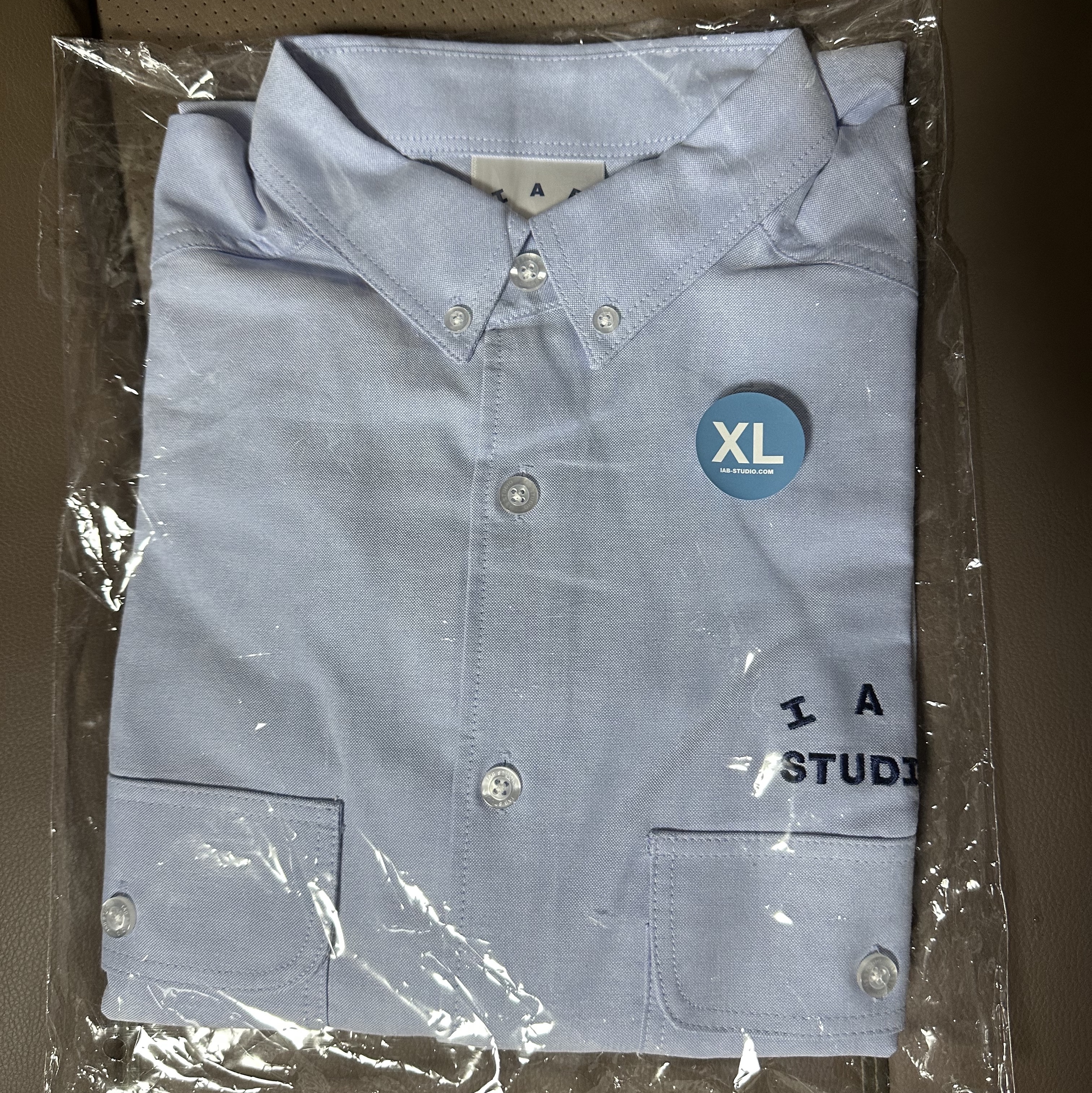 IAB Studio Work Shirt Sky Blue - The Hyundai Seoul Exclusive 착용 스타일
