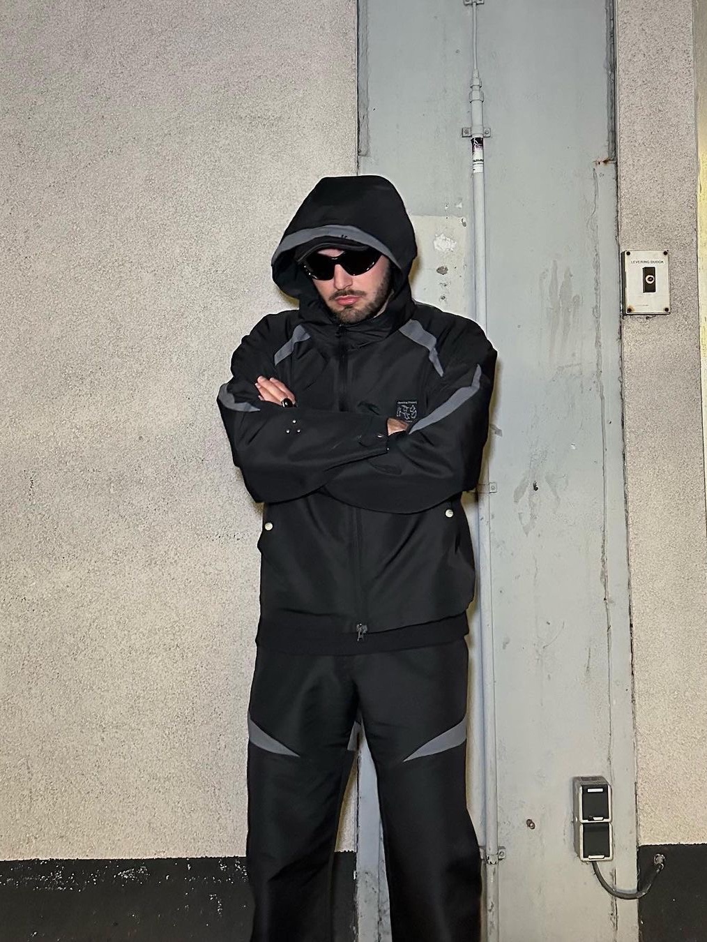 Opening Project Ripstop Hooded Jumper Black, Opening Project Ripstop Split Pants Black 착용 스타일 - 1