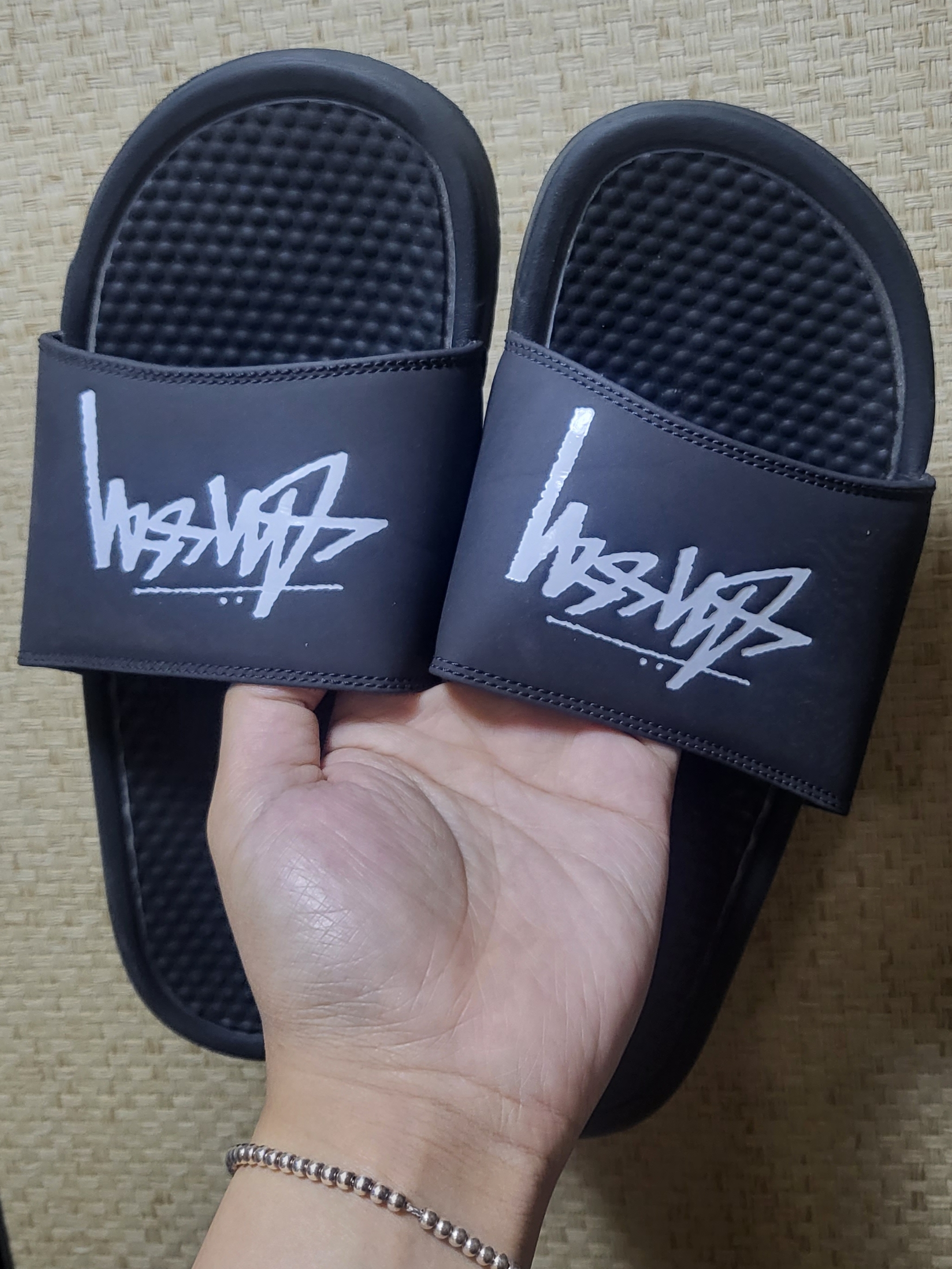 Nike x Stussy Benassi Slide Off Noir 착용 스타일