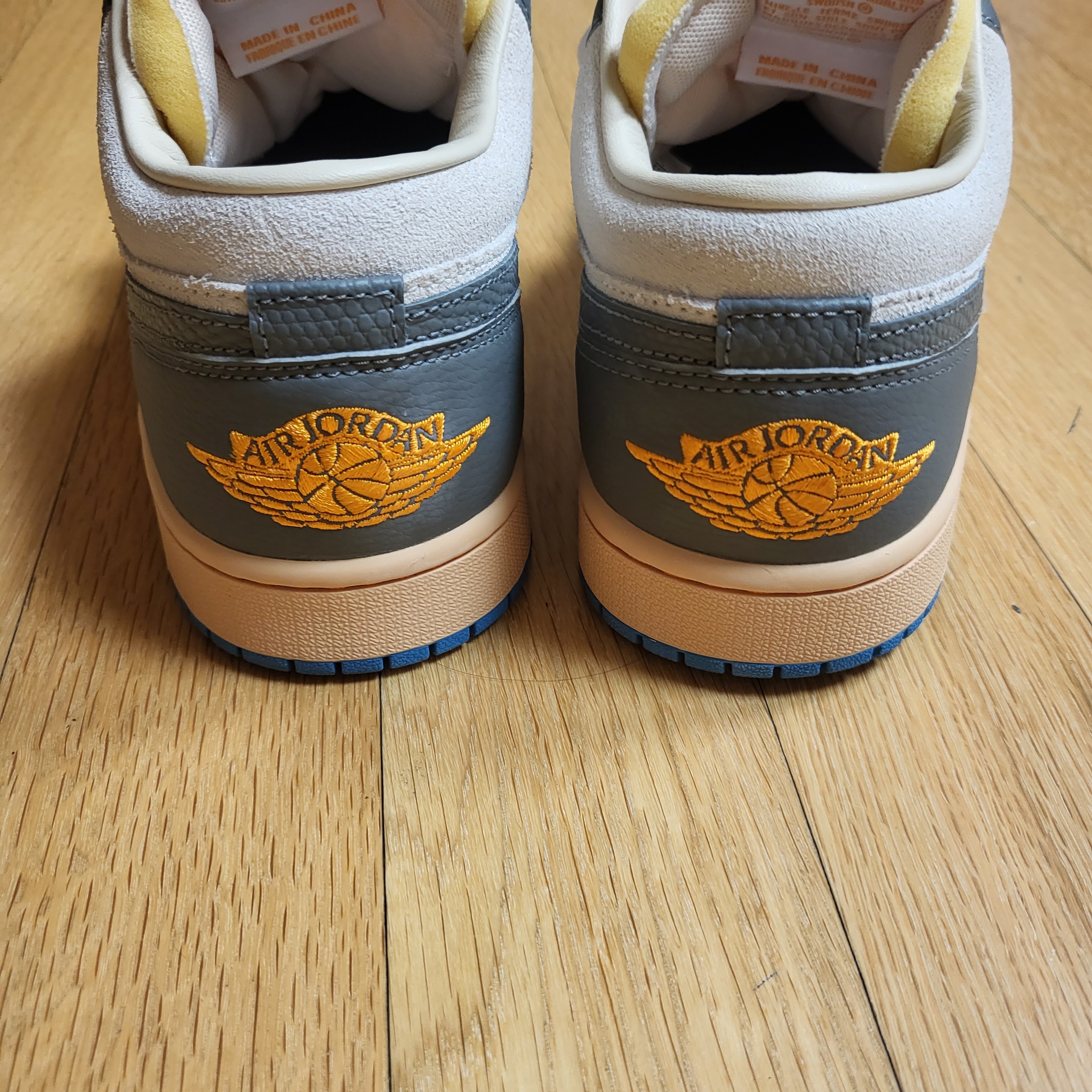 Jordan 1 Low SE Tokyo 96 착용 스타일 - 2