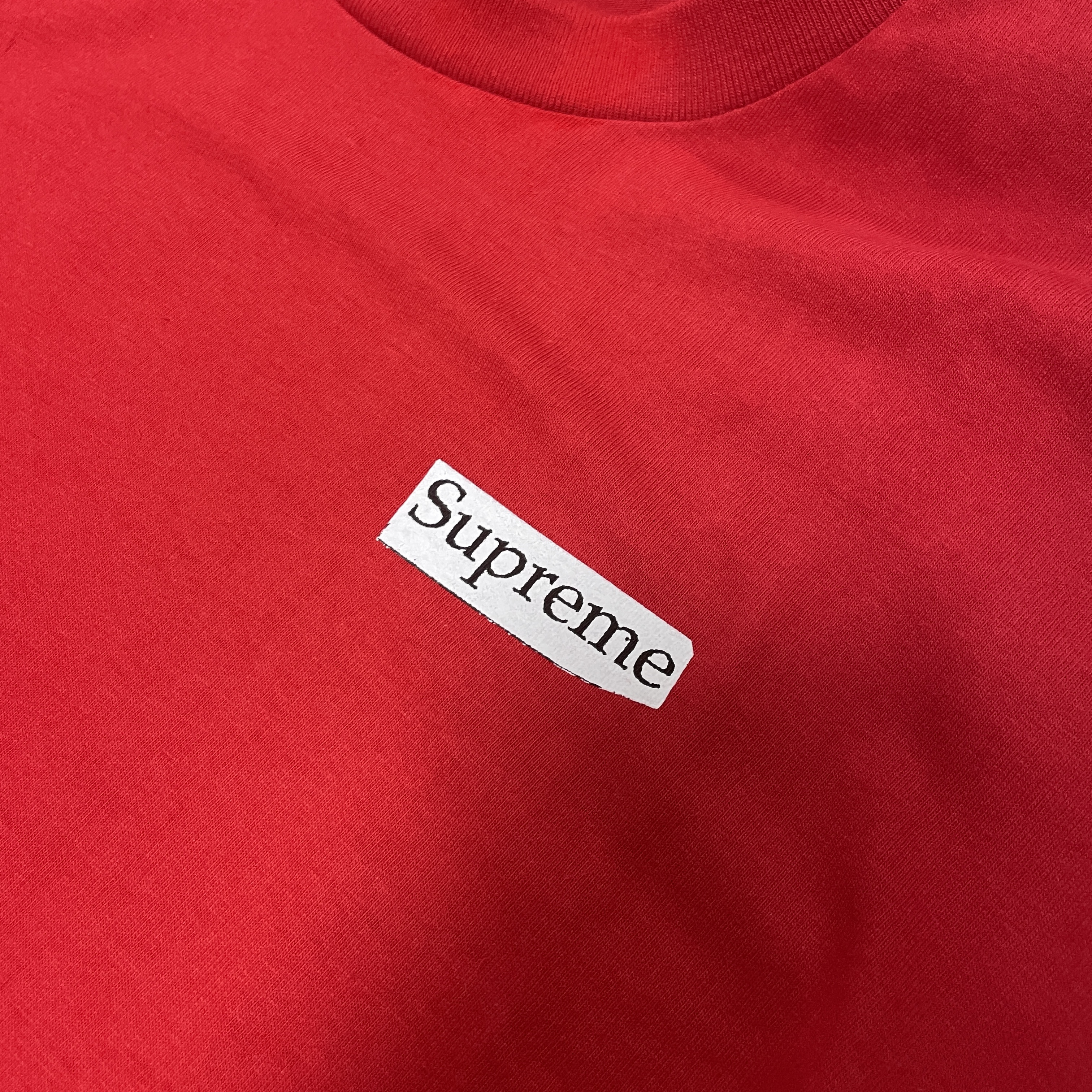 Supreme Blowfish T-Shirt Red - 23SS 착용 스타일 - 2