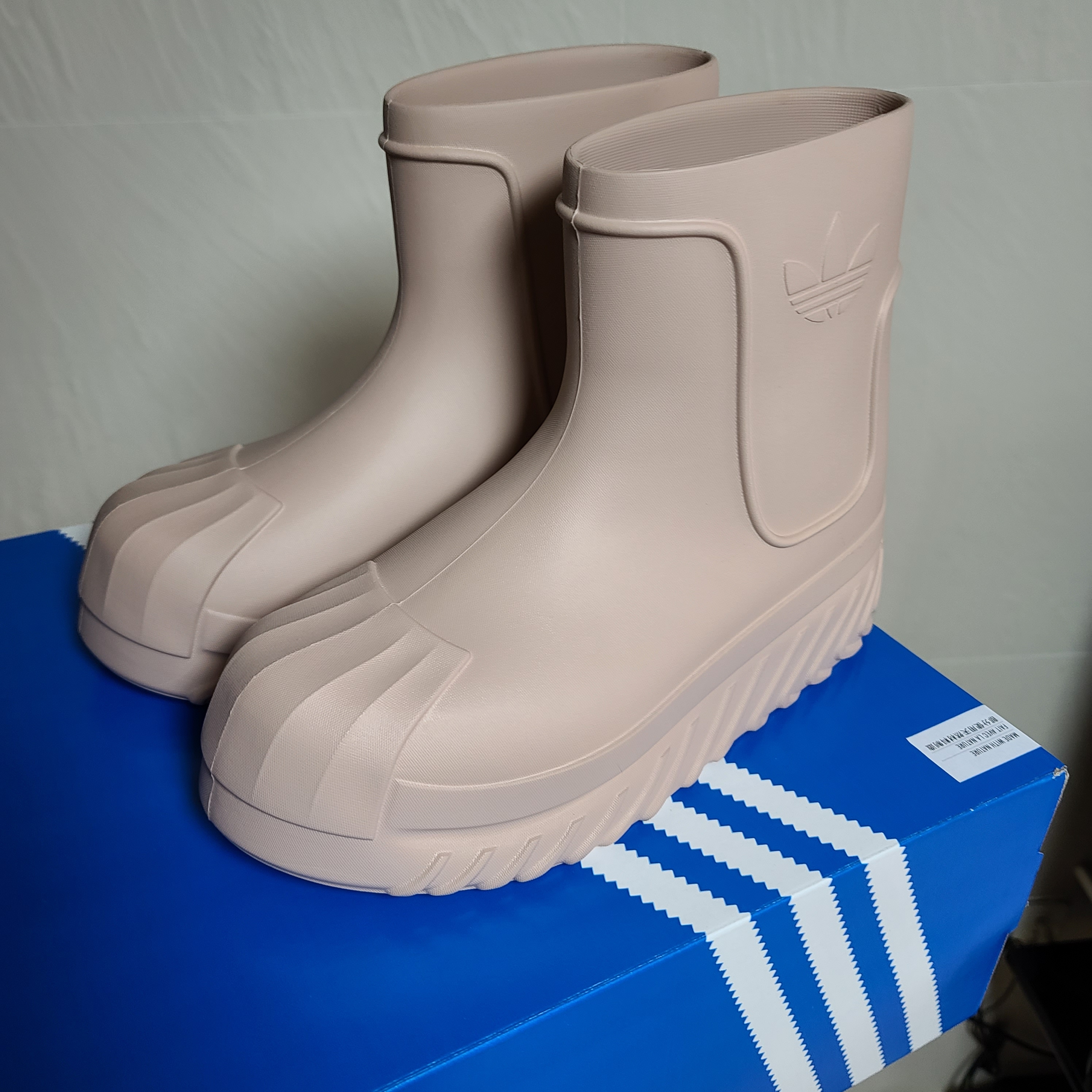 (W) Adidas Adifom Superstar Boot Wonder Taupe 착용 스타일 - 2
