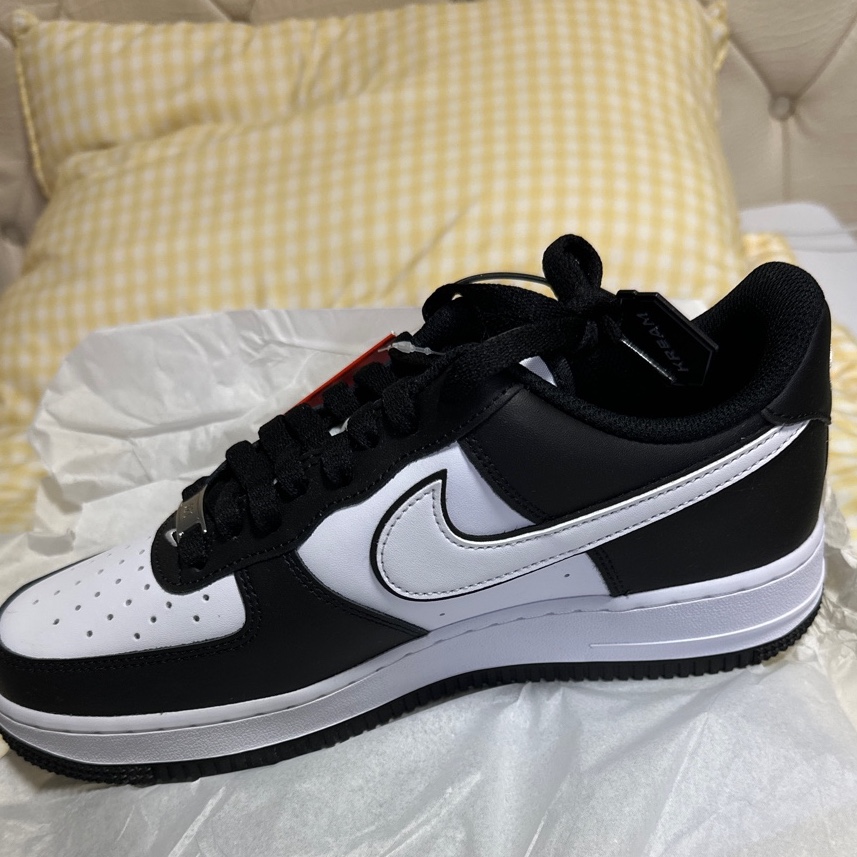 Nike Air Force 1 '07 Black White 착용 스타일