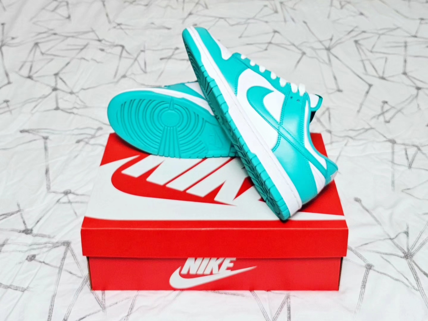 Nike Dunk Low White Clear Jade 착용 스타일 - 4