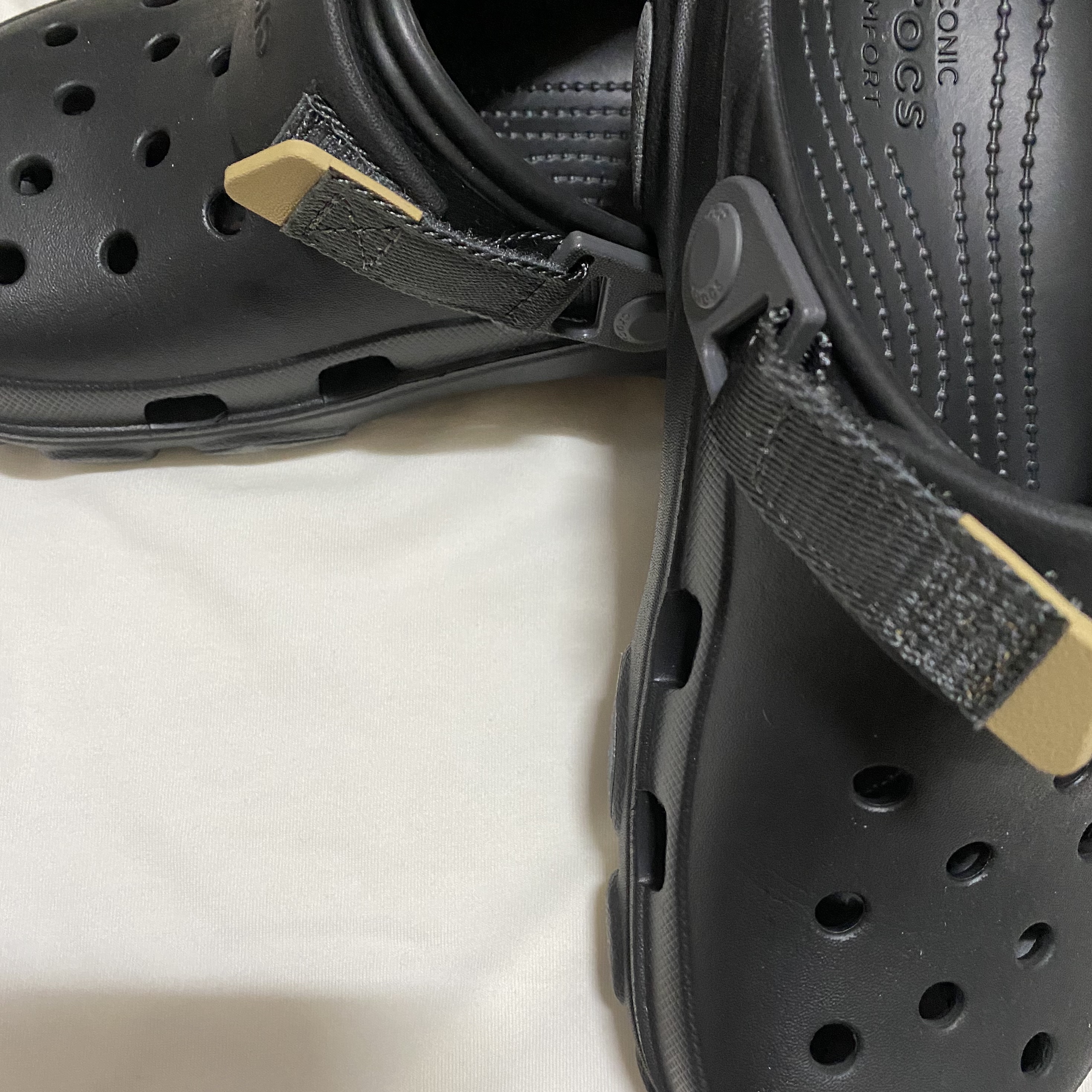 Crocs All Terrain Clog Black 착용 스타일