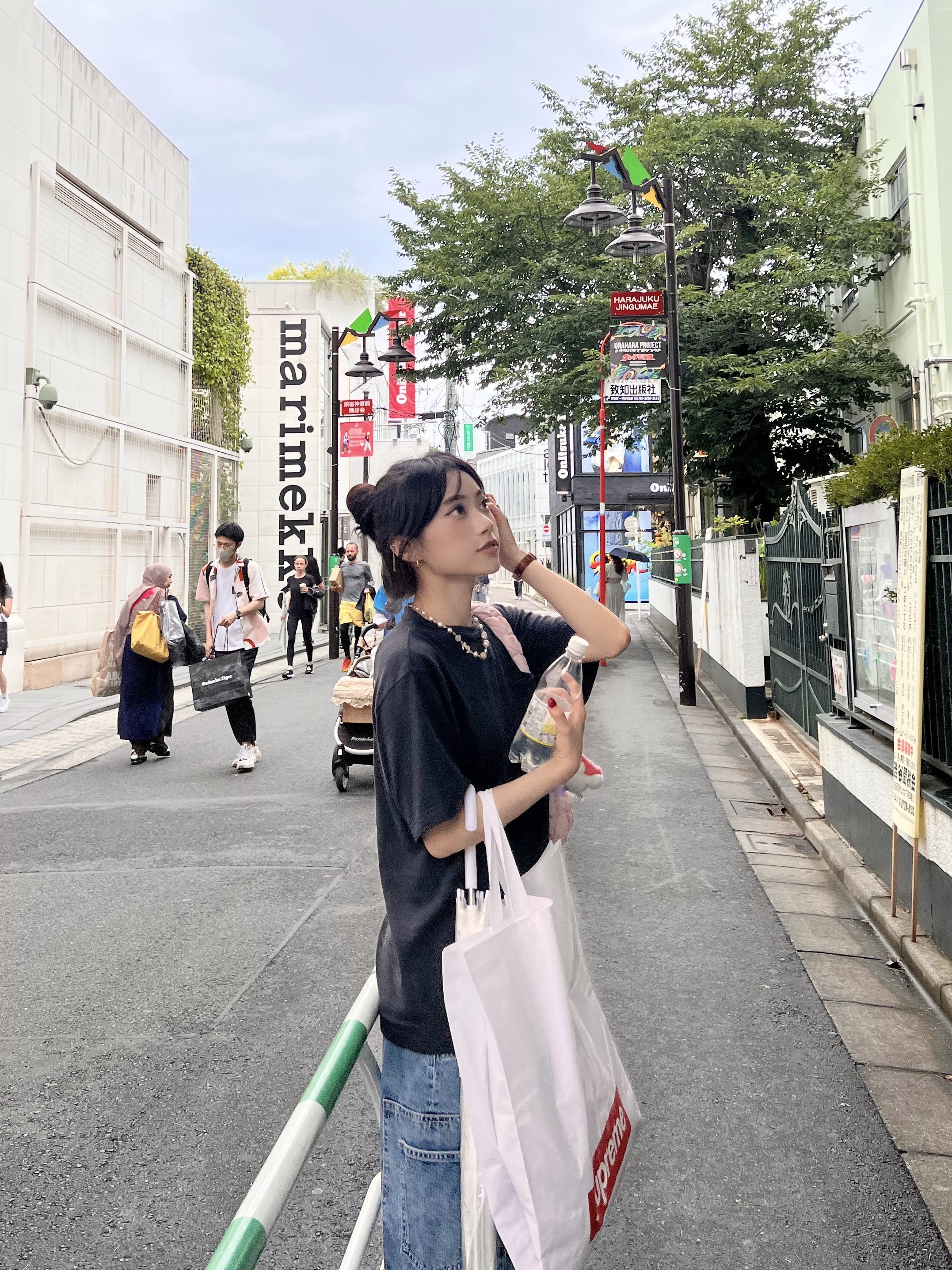 Human Made Pocket T-Shirt Black, COS Quilted Mini Bag Pink 착용 스타일 - 1