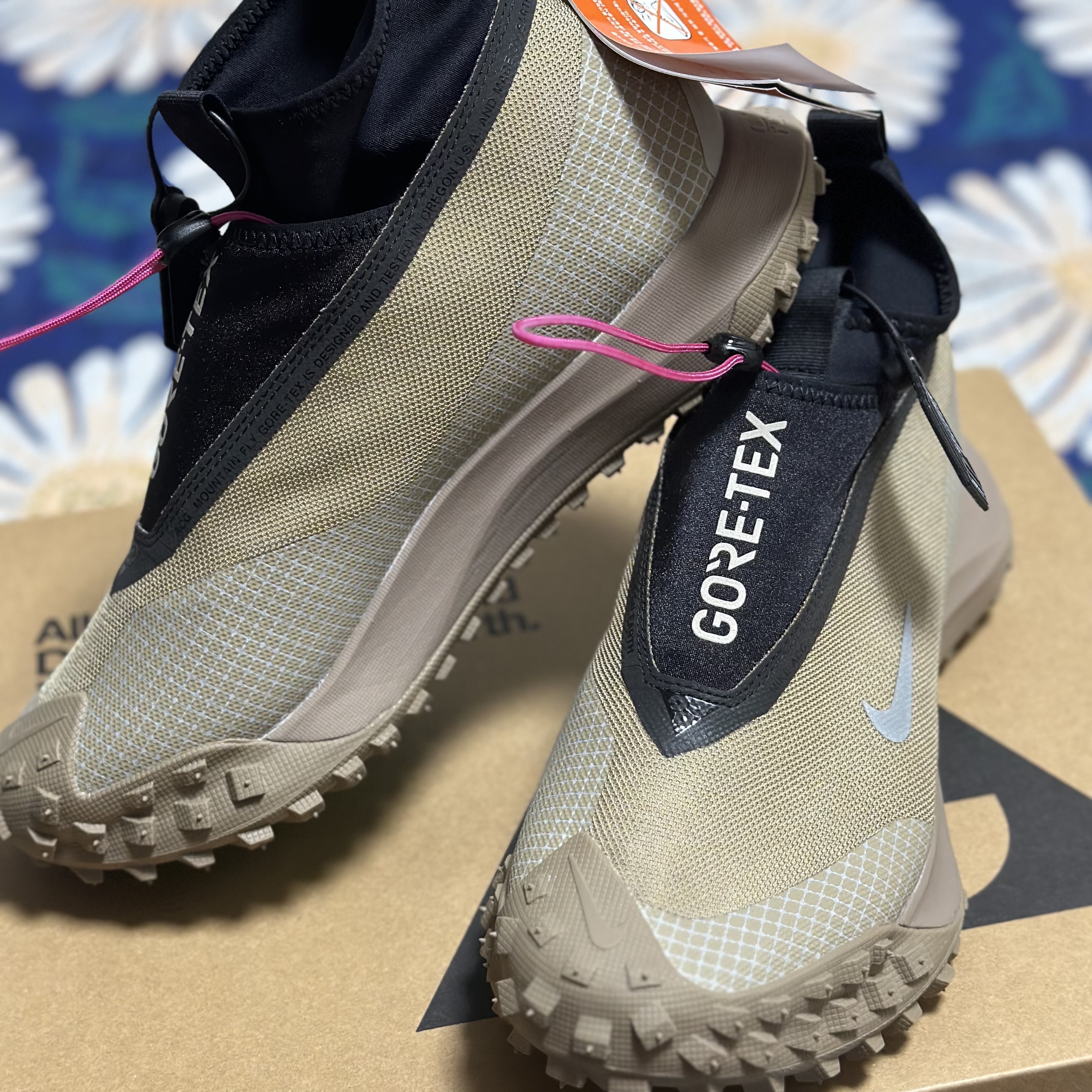 Nike ACG Mountain Fly Gore-Tex Khaki 착용 스타일