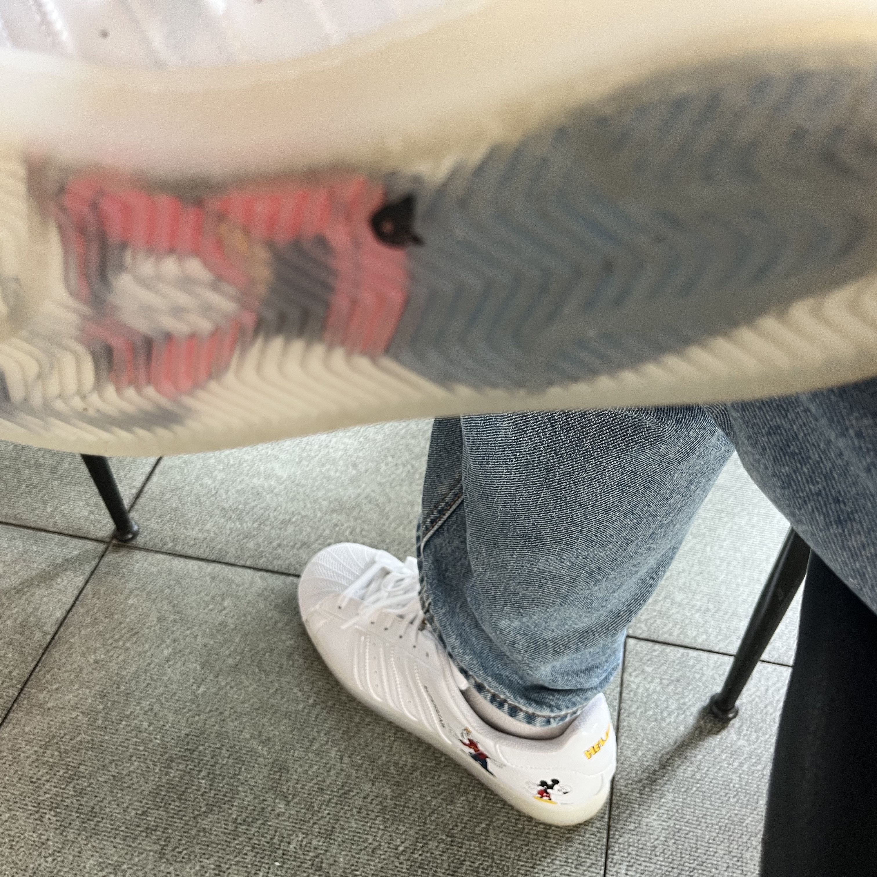 Adidas x Disney Superstar White Core Black 착용 스타일