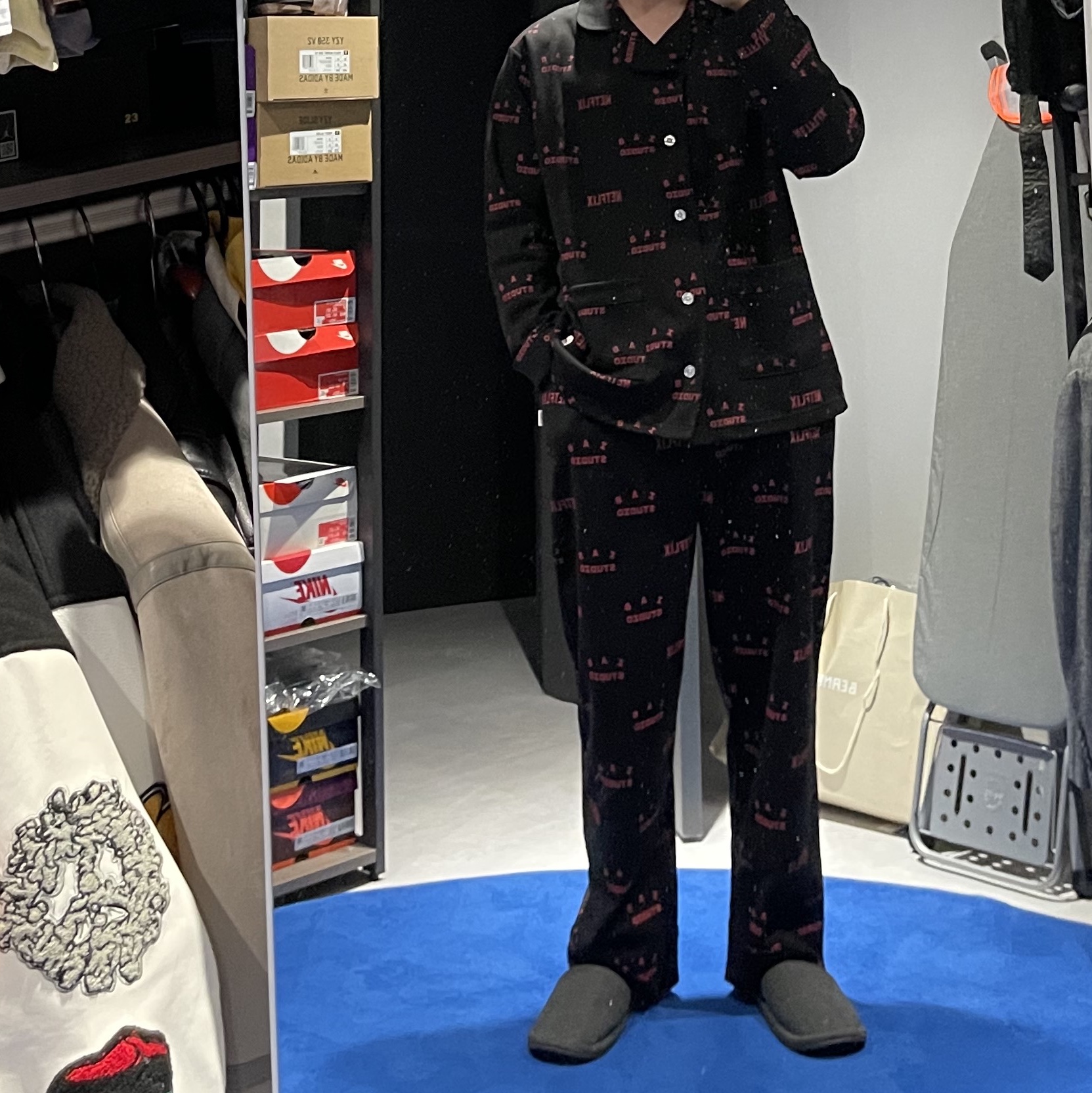 IAB Studio x Netflix Pajama Cushion Cover Set Black, Stussy x Our Legacy x Denim Tears TTL Varsity Jacket Black 착용 스타일