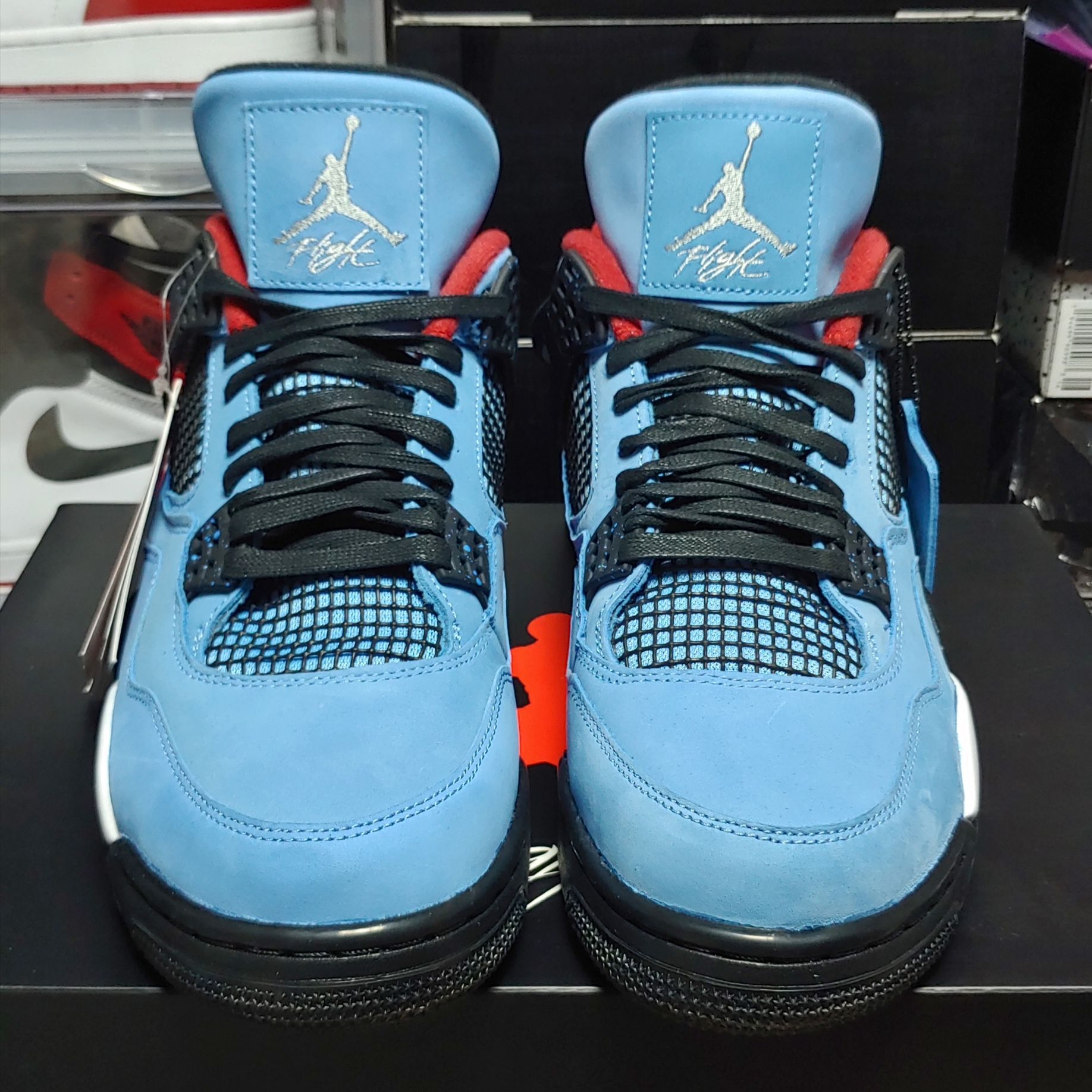 Jordan 4 x Travis Scott Retro Cactus Jack, Jordan 1 Retro High OG Chicago 2015 착용 스타일 - 5