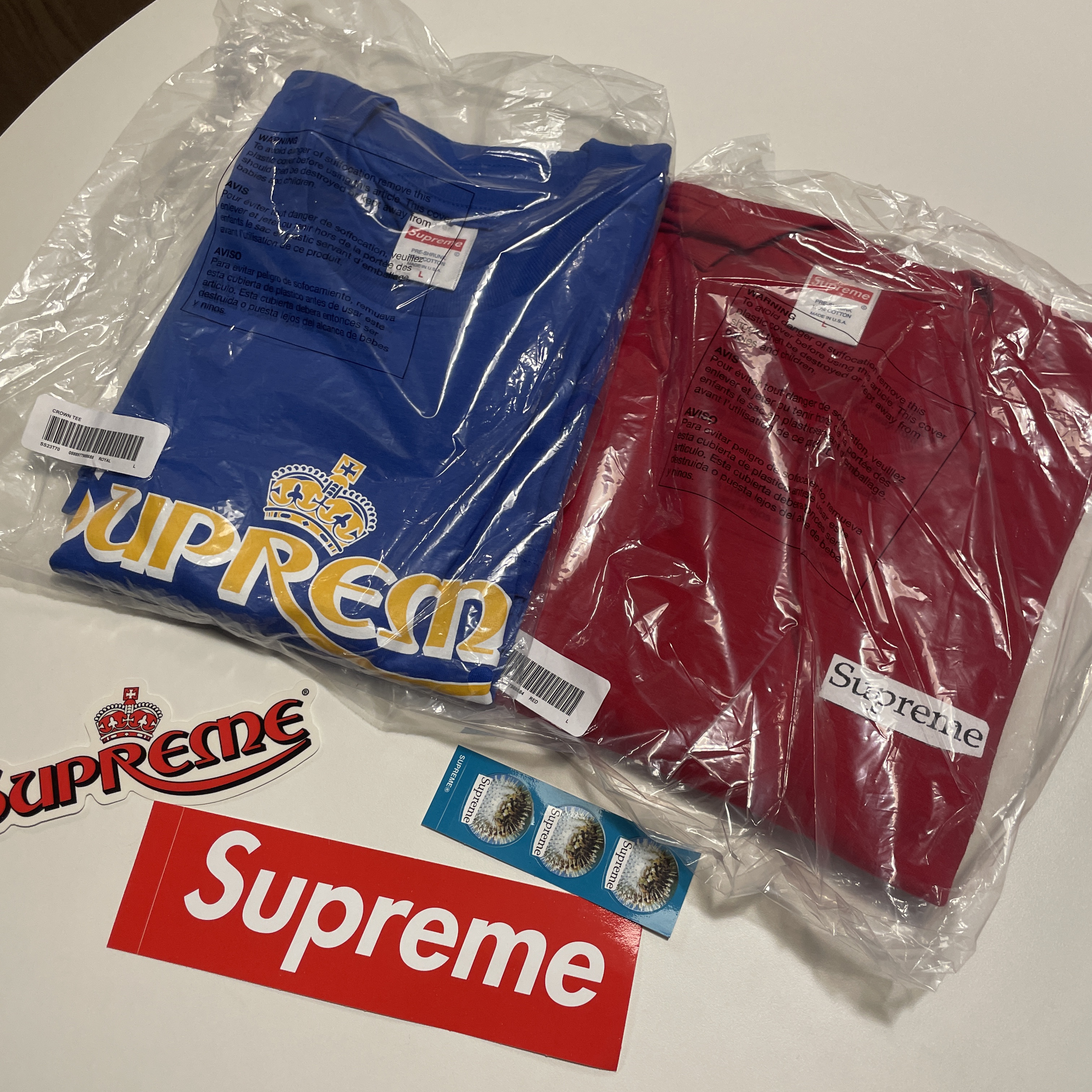 Supreme Crown T-Shirt Royal - 23SS 착용 스타일 - 3