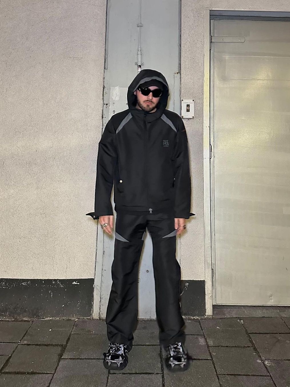 Opening Project Ripstop Hooded Jumper Black, Opening Project Ripstop Split Pants Black 착용 스타일 - 3