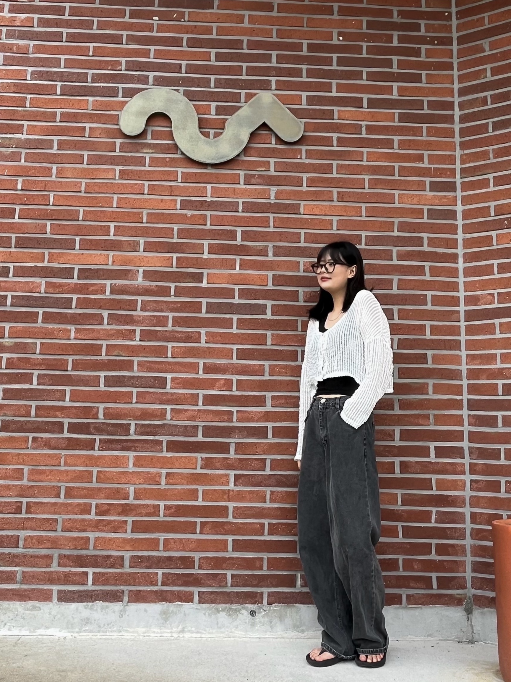 New Balance x Taw&Toe Flip Flop Black 착용 스타일 - 1