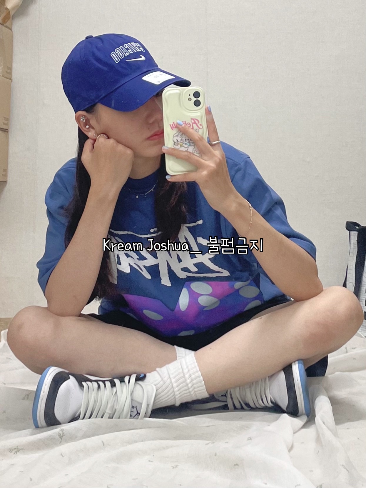 Stussy Diced Out T-Shirt Midnight, (W) Jordan 1 Mid White Black University Blue 착용 스타일 - 2