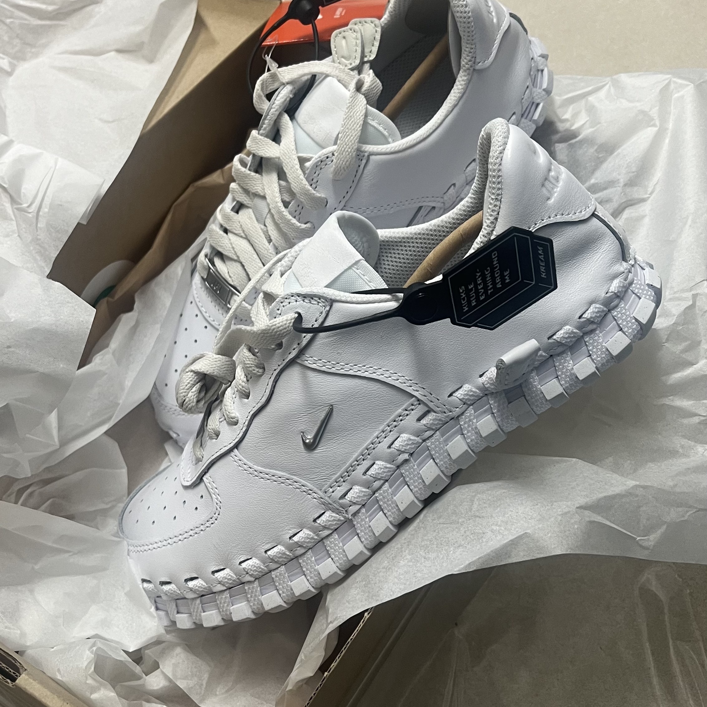 Nike x Jacquemus J Force 1 Low LX SP White 착용 스타일 - 1