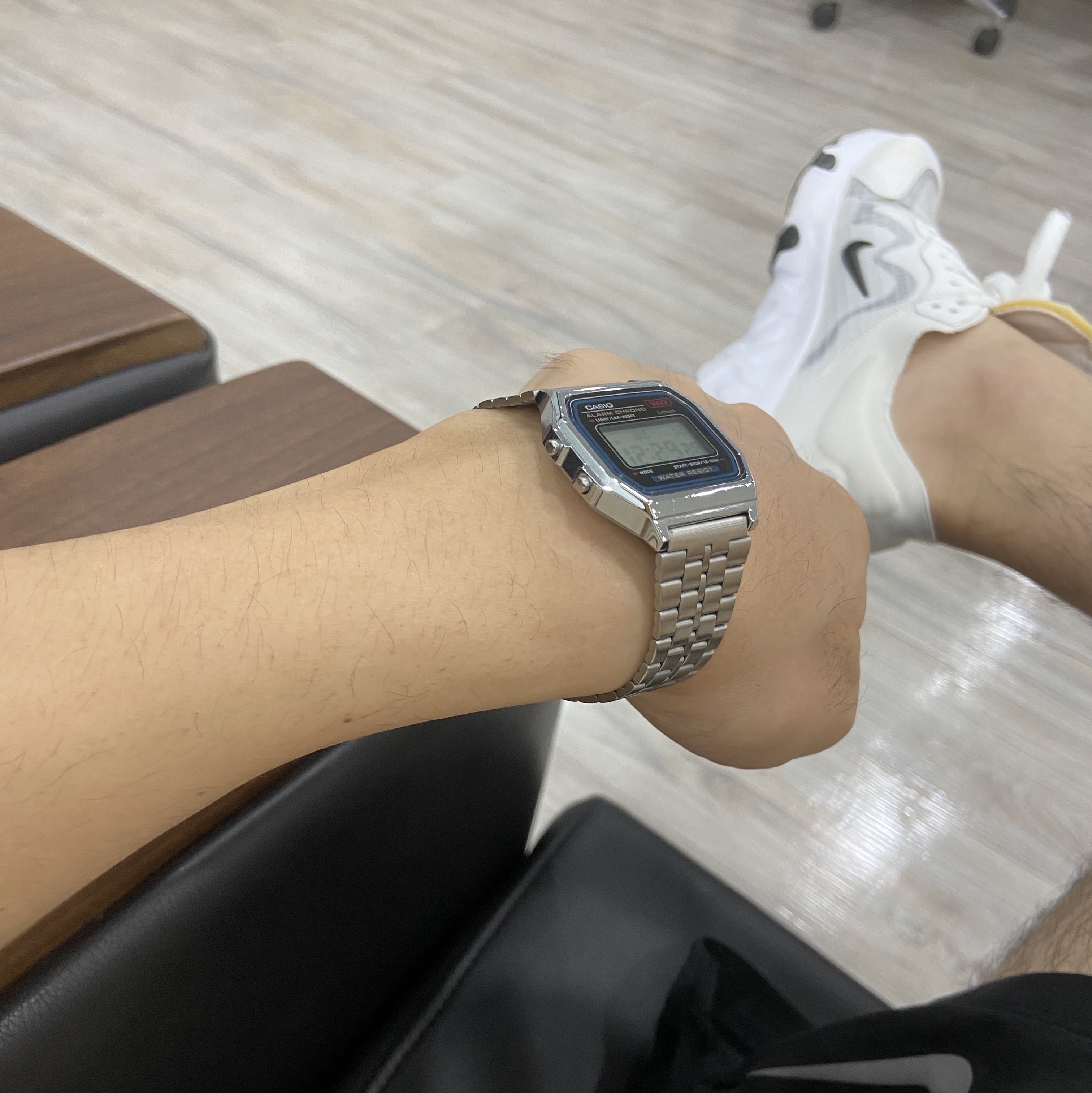 Casio A-159WA-N1 착용 스타일
