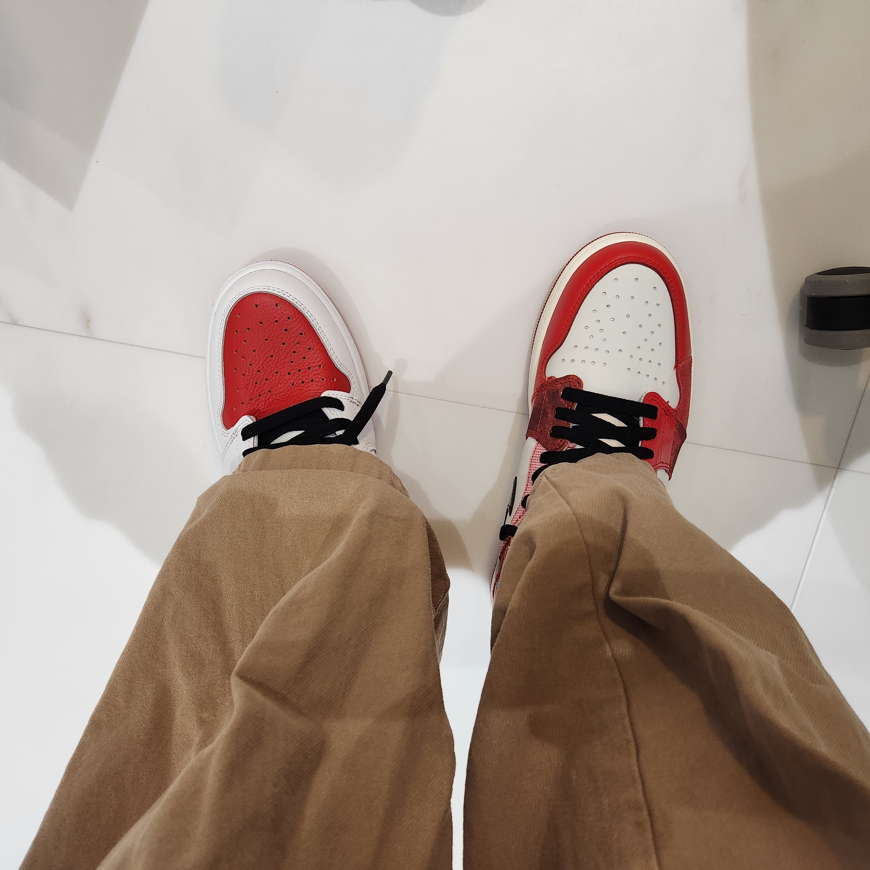 Jordan 1 Retro High OG Heritage, Jordan 1 Retro High Spider-Man Next Chapter 착용 스타일