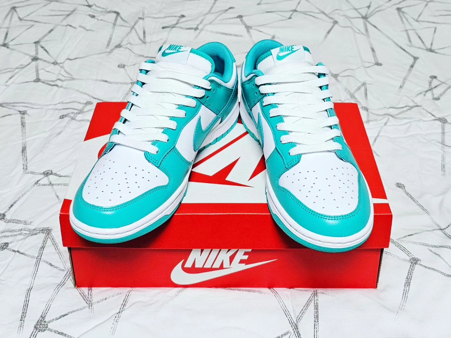 Nike Dunk Low White Clear Jade 착용 스타일 - 3