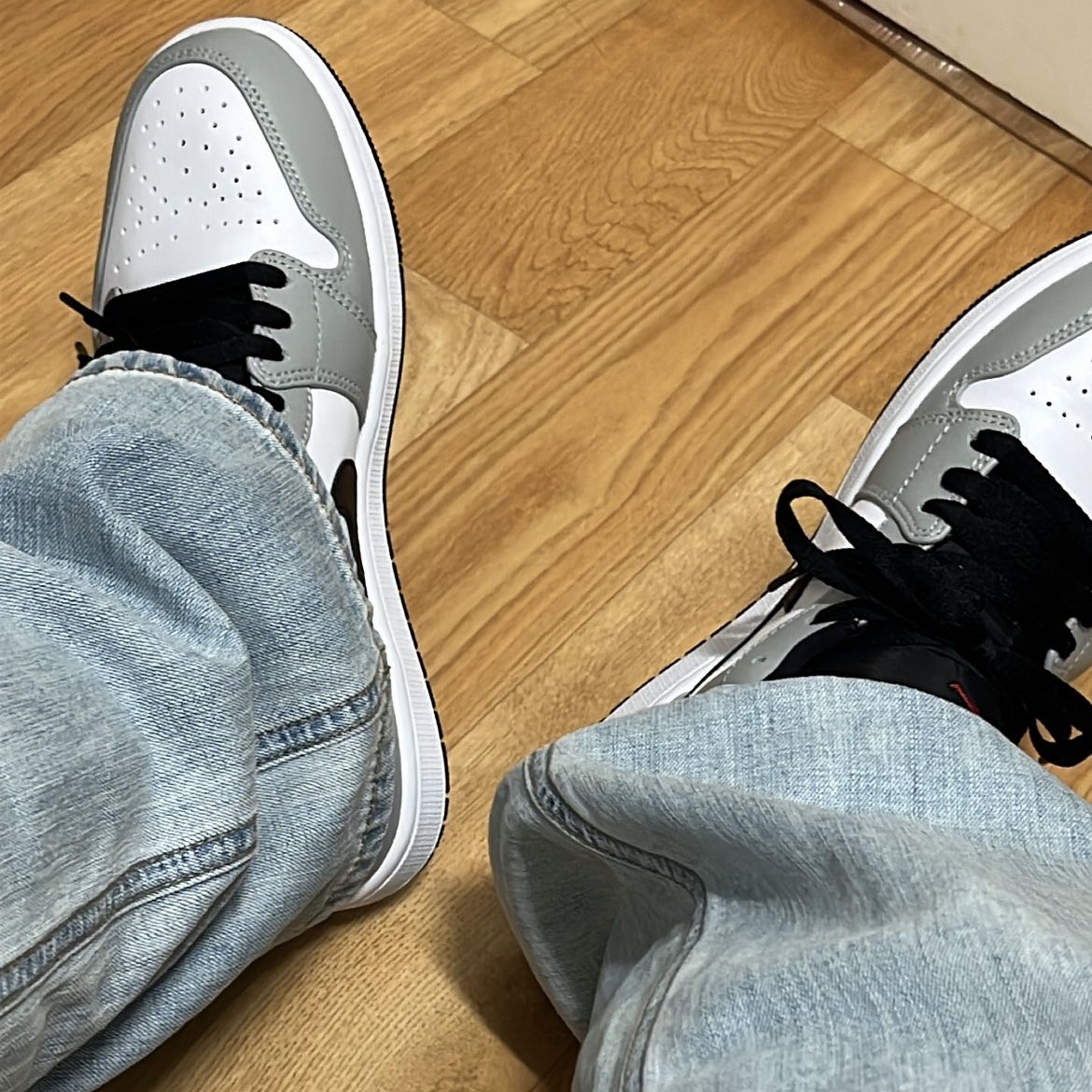 Jordan 1 Low Light Smoke Grey 착용 스타일 - 1