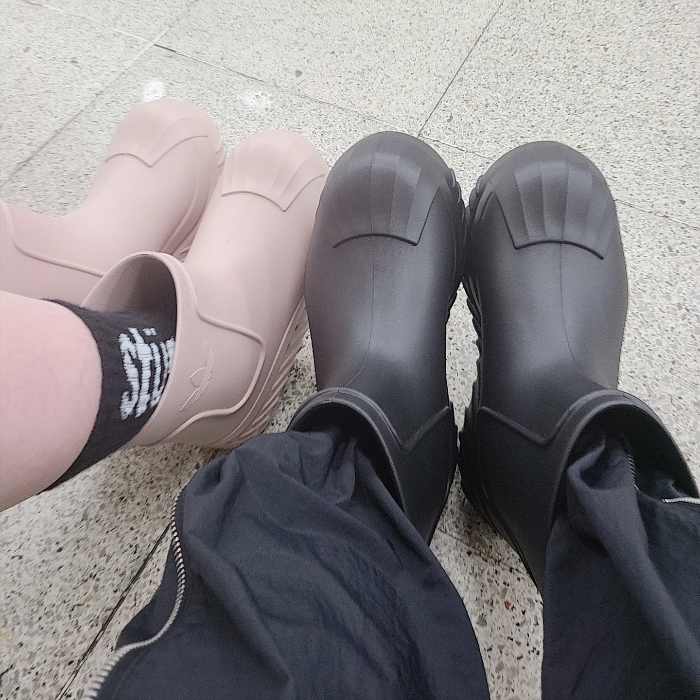 (W) Adidas Adifom Superstar Boot Black, (W) Adidas Adifom Superstar Boot Wonder Taupe 착용 스타일