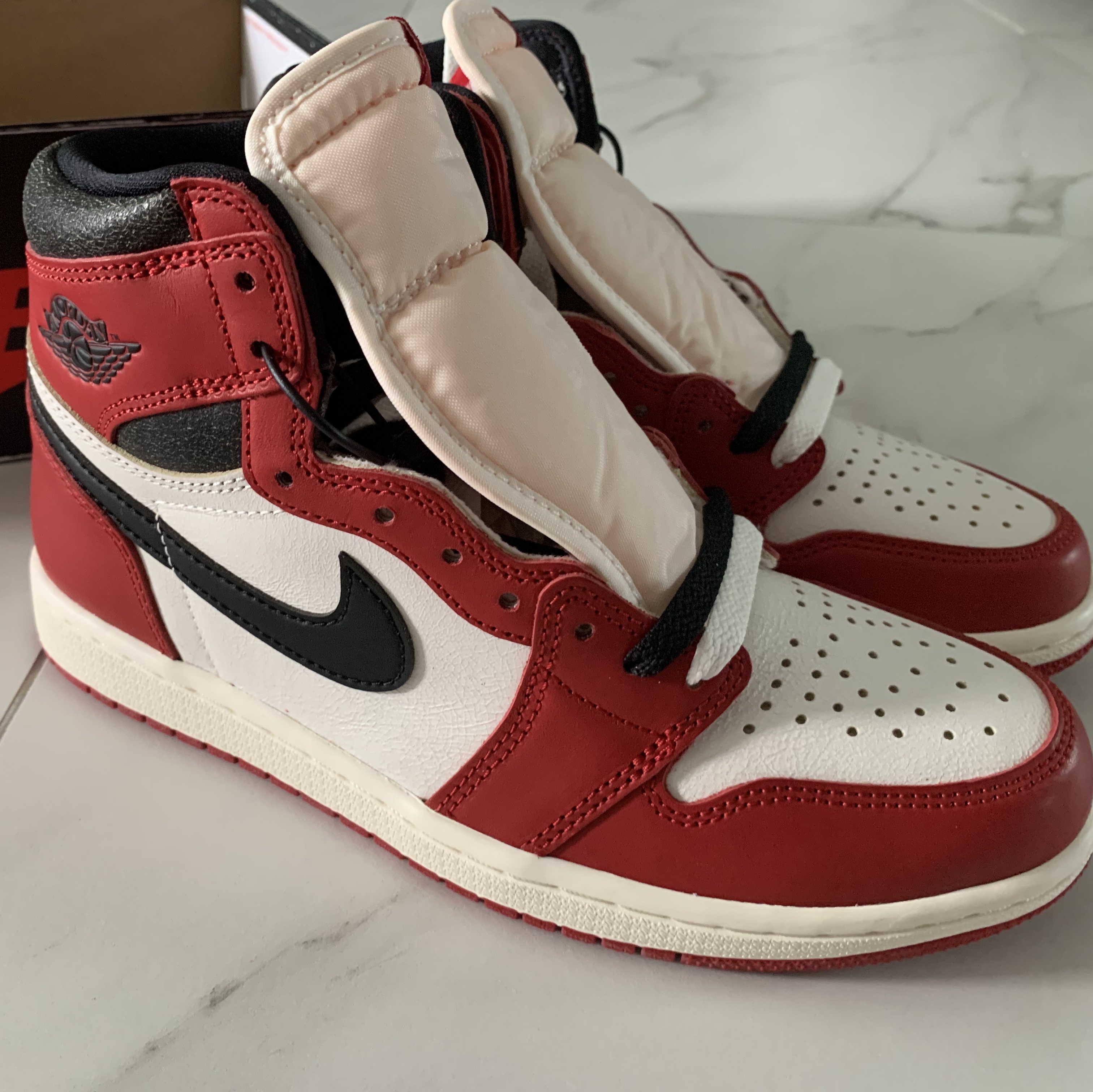 Jordan 1 Retro High OG Chicago 2022 착용 스타일 - 2
