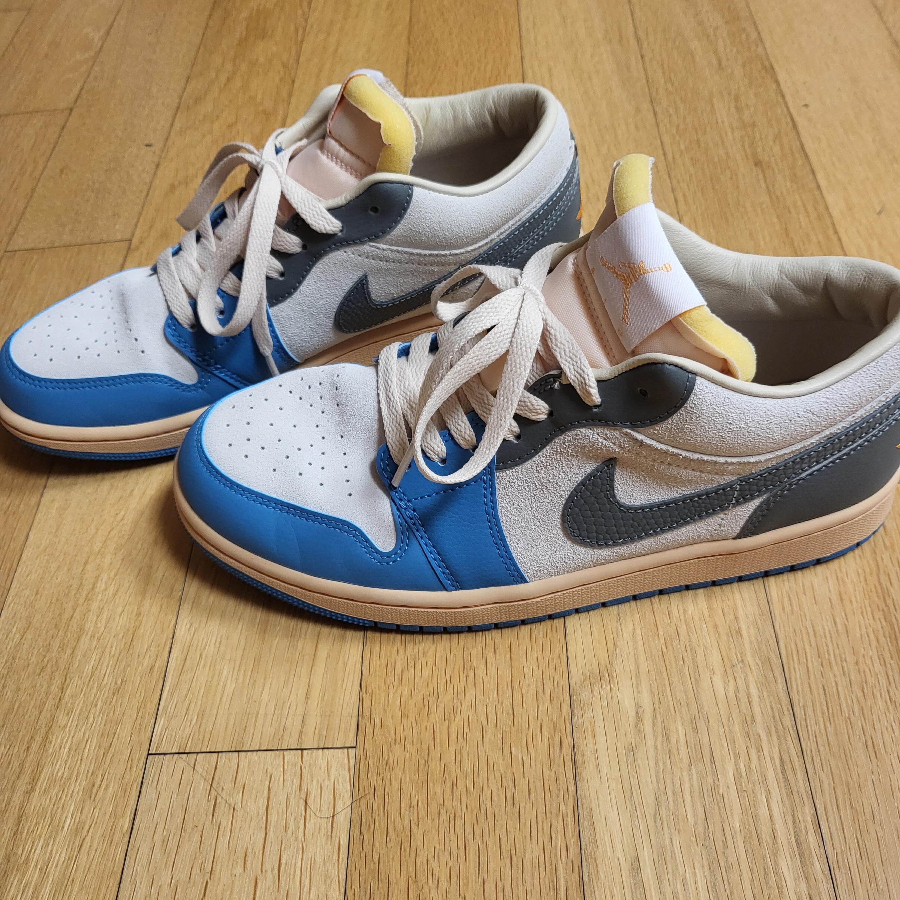 Jordan 1 Low SE Tokyo 96 착용 스타일 - 3
