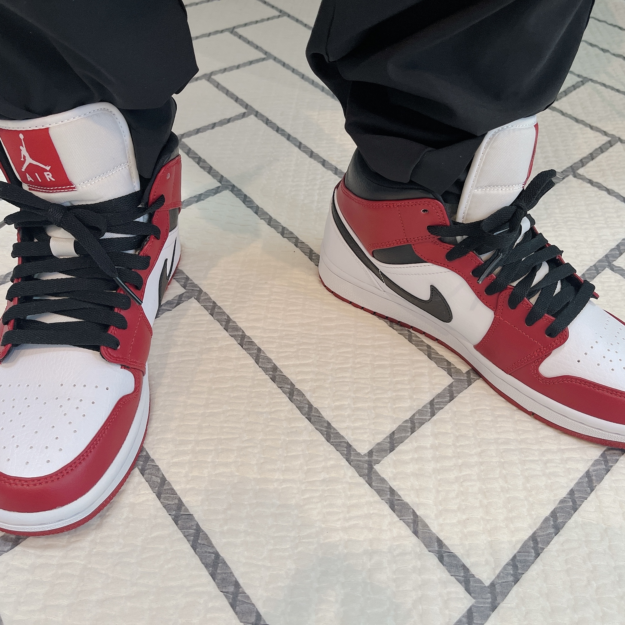 Jordan 1 Mid Chicago 2020 착용 스타일