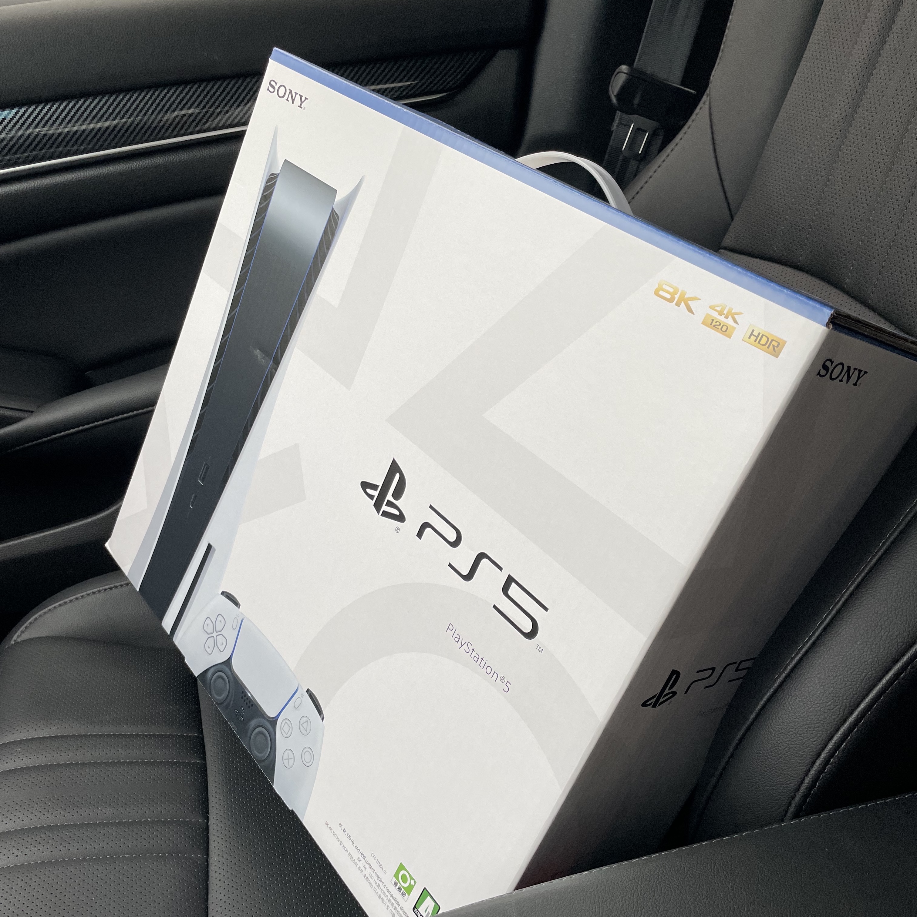 Playstation 5 Blu-ray Edition (SIEK 220V) 착용 스타일