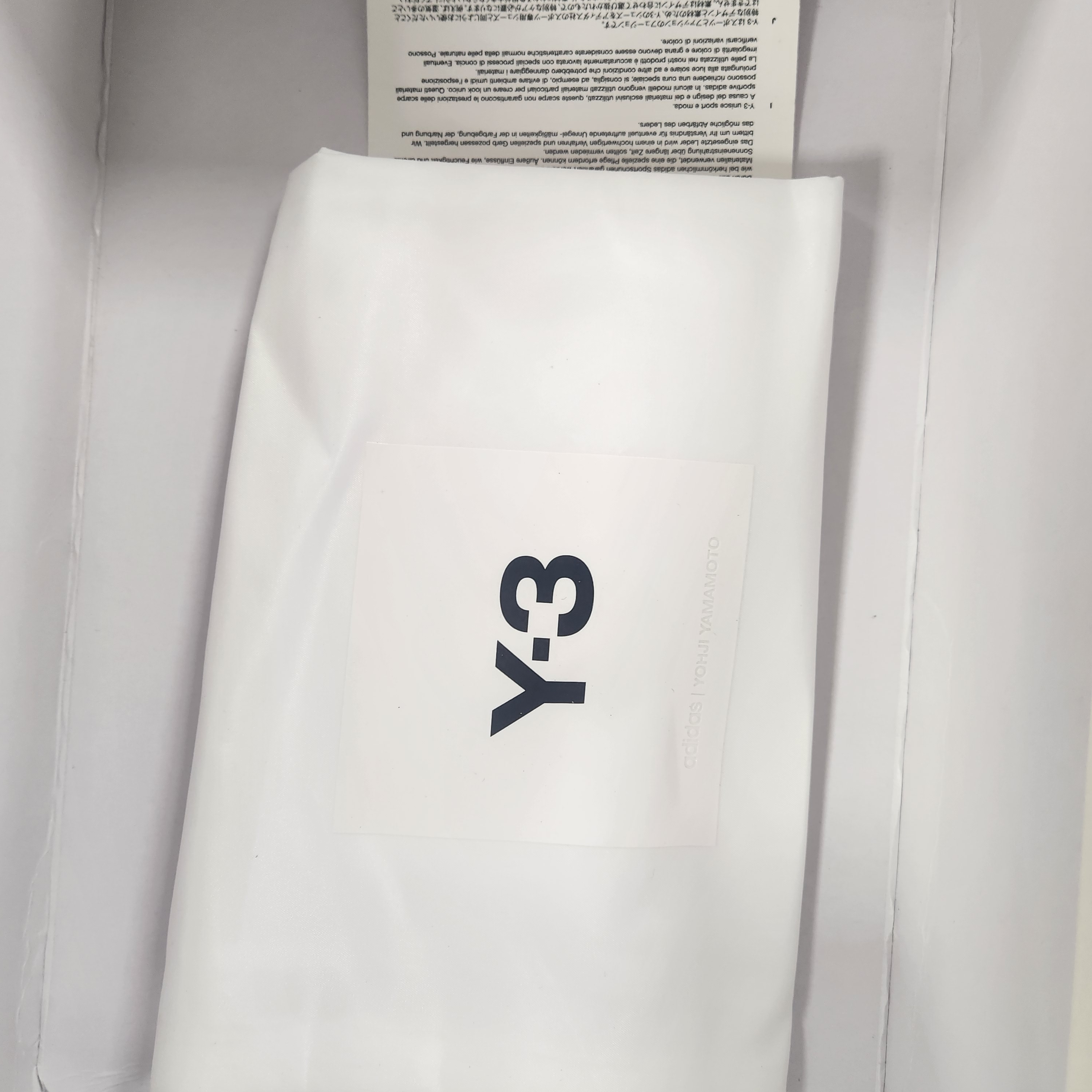 Y-3 Hicho Grey One 착용 스타일 - 5