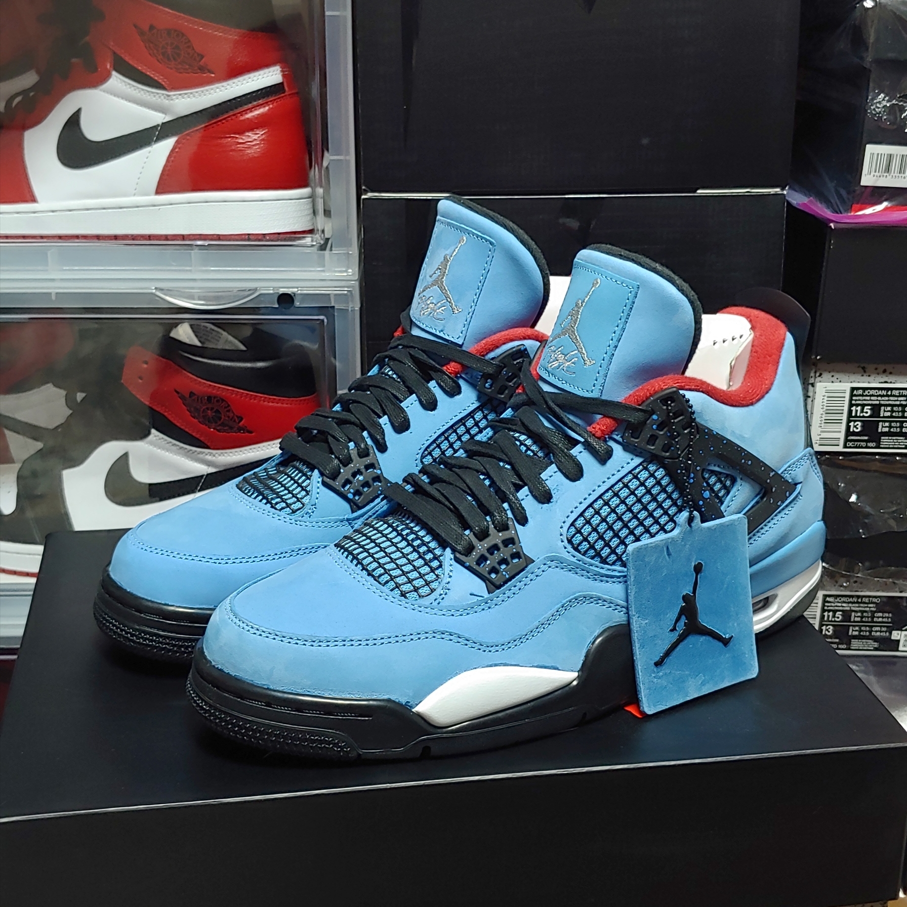Jordan 4 x Travis Scott Retro Cactus Jack, Jordan 1 Retro High OG Chicago 2015 착용 스타일 - 1