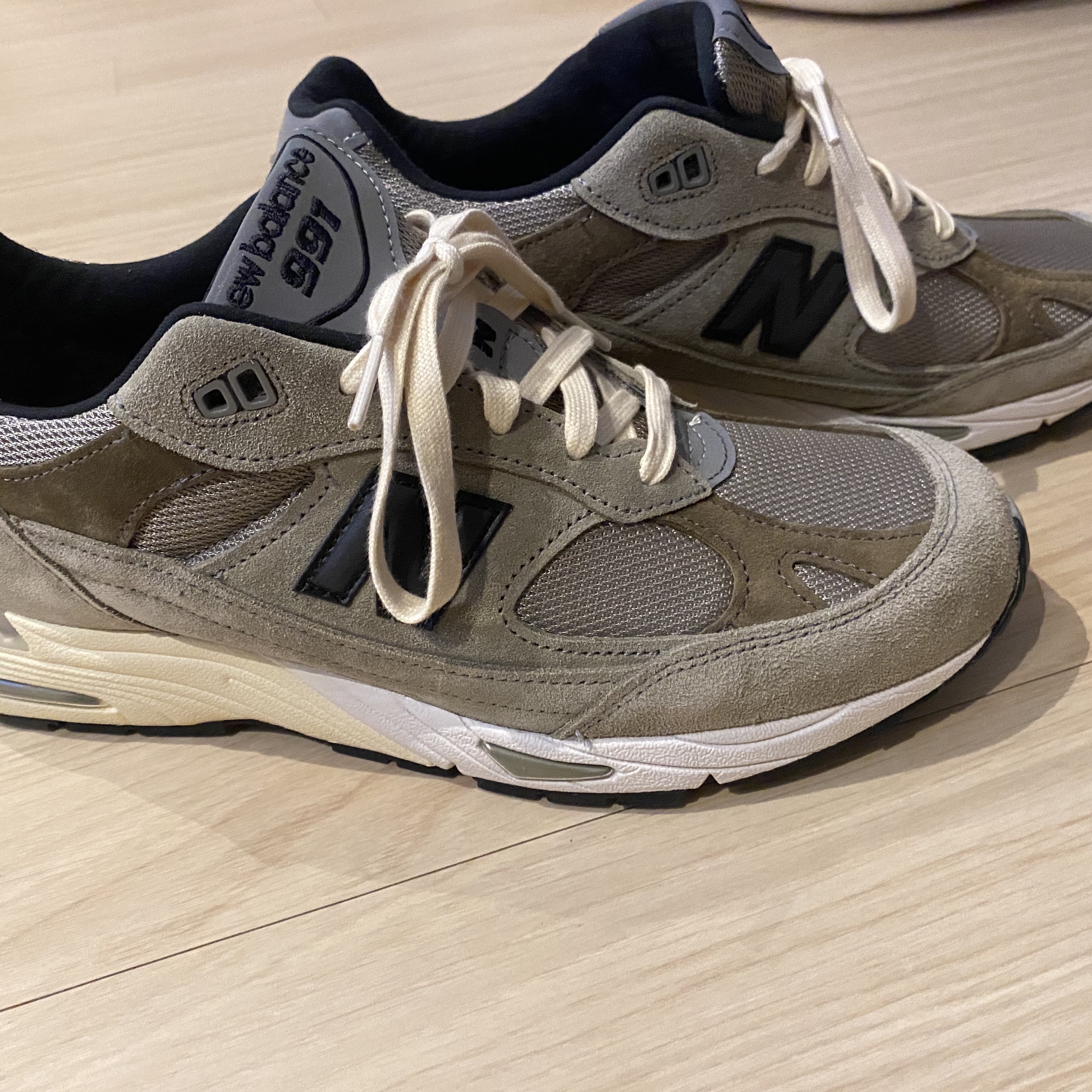 New Balance x JJJJound 991 Made in UK Grey 착용 스타일 - 2