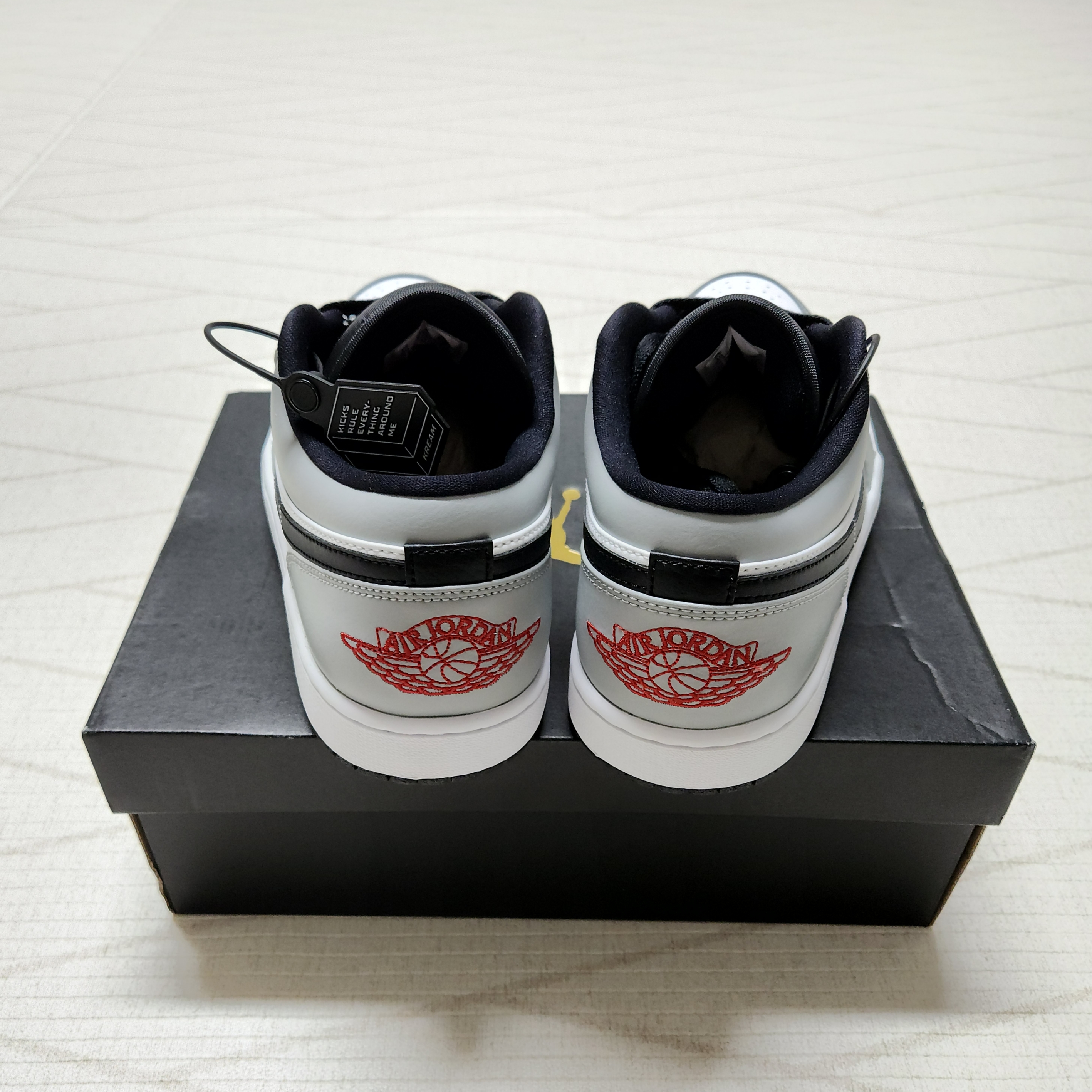 Jordan 1 Low Light Smoke Grey 착용 스타일 - 4
