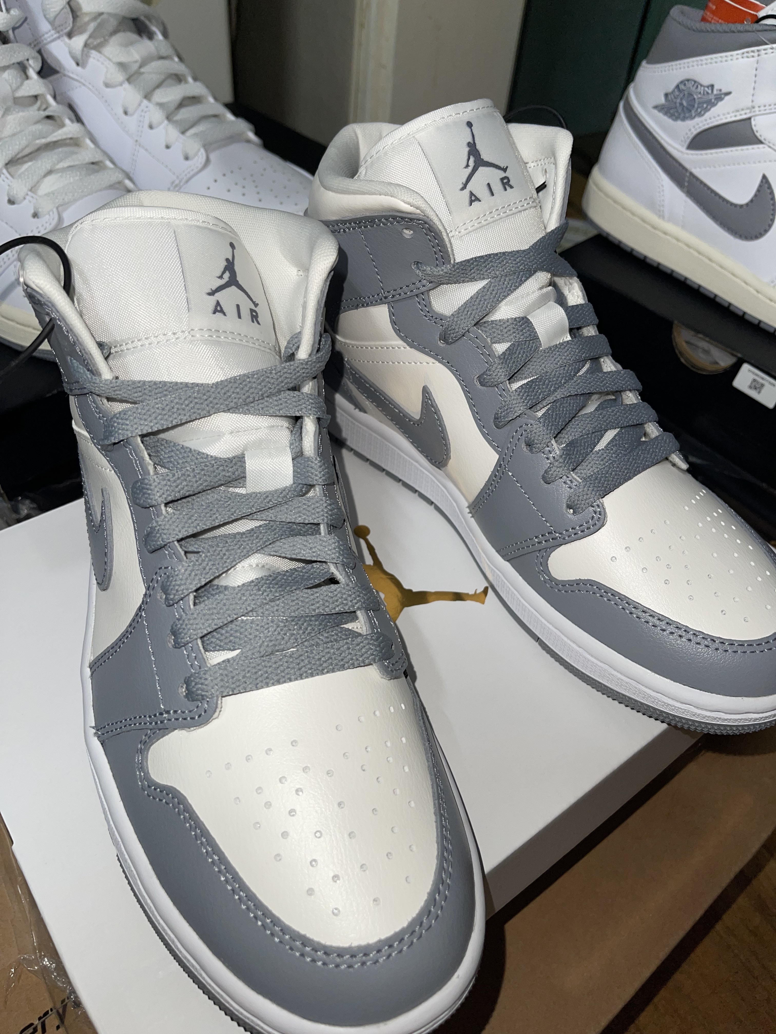(W) Jordan 1 Mid Sail Stealth 착용 스타일