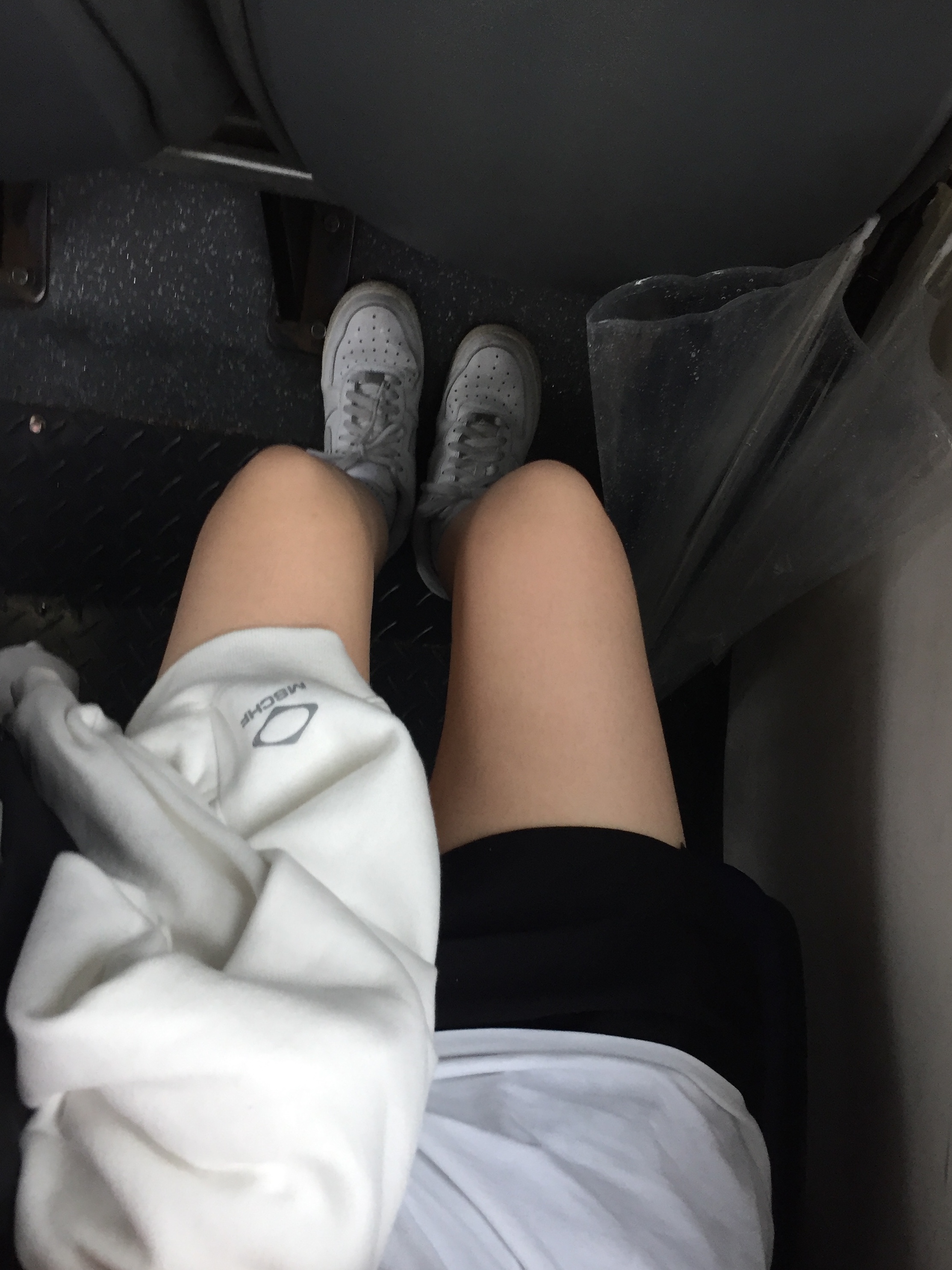 (W) Mischief Paneled Waffle Hoodie White, (W) Nike Air Force 1 '07 Low White 착용 스타일