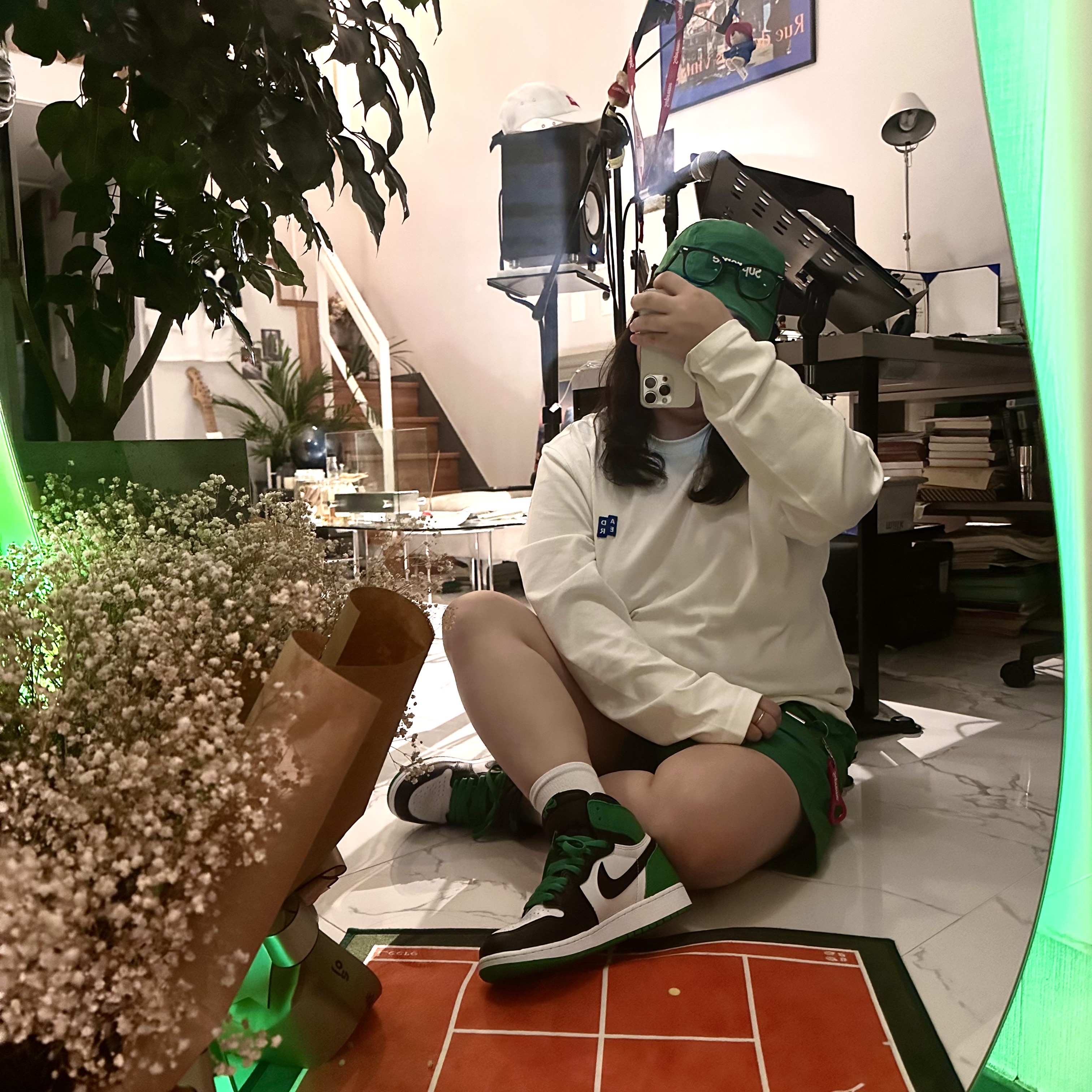 Supreme Washed Chino Twill Camp Cap Green - 22FW, (GS) Jordan 1 Retro High OG Black and Lucky Green 착용 스타일