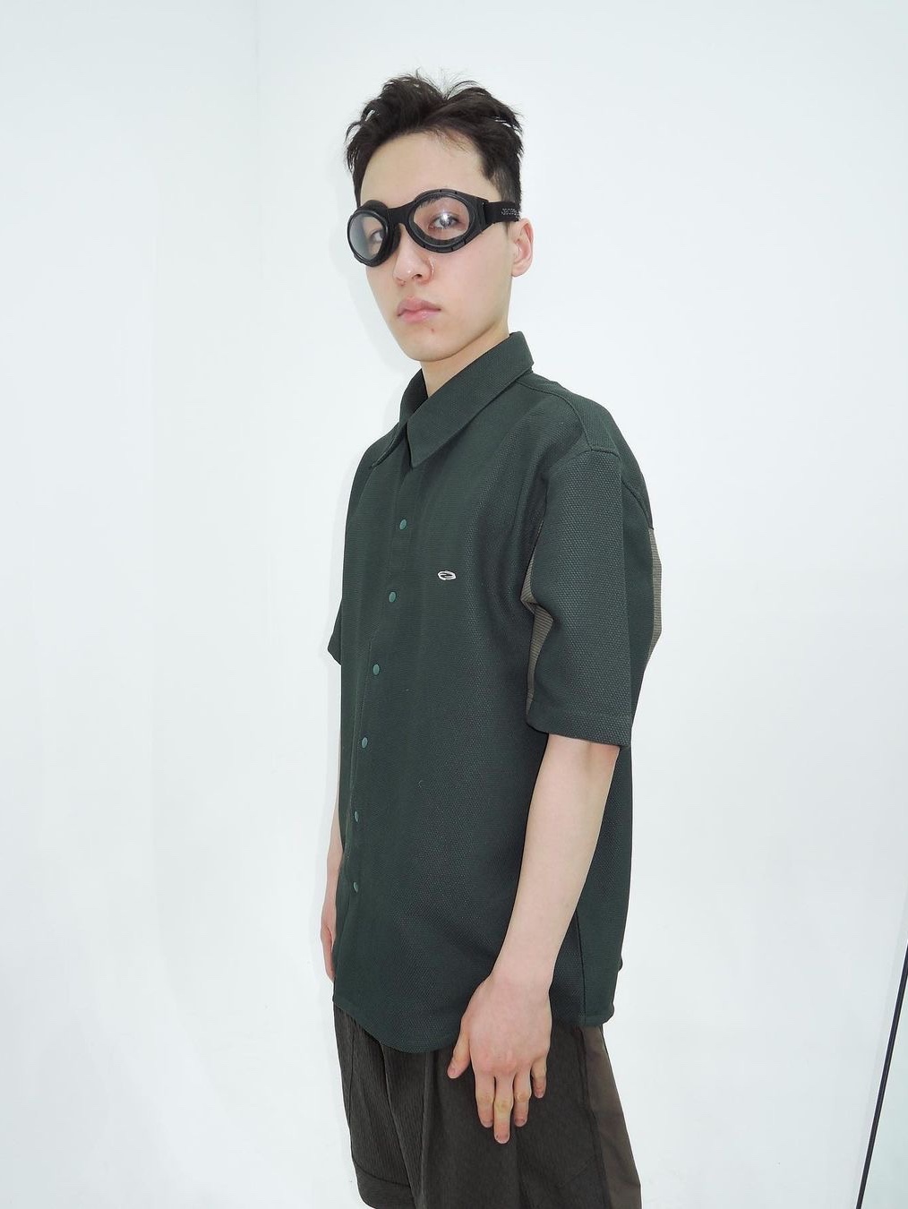 Opening Project Cloud Half Shirt Green 착용 스타일 - 3