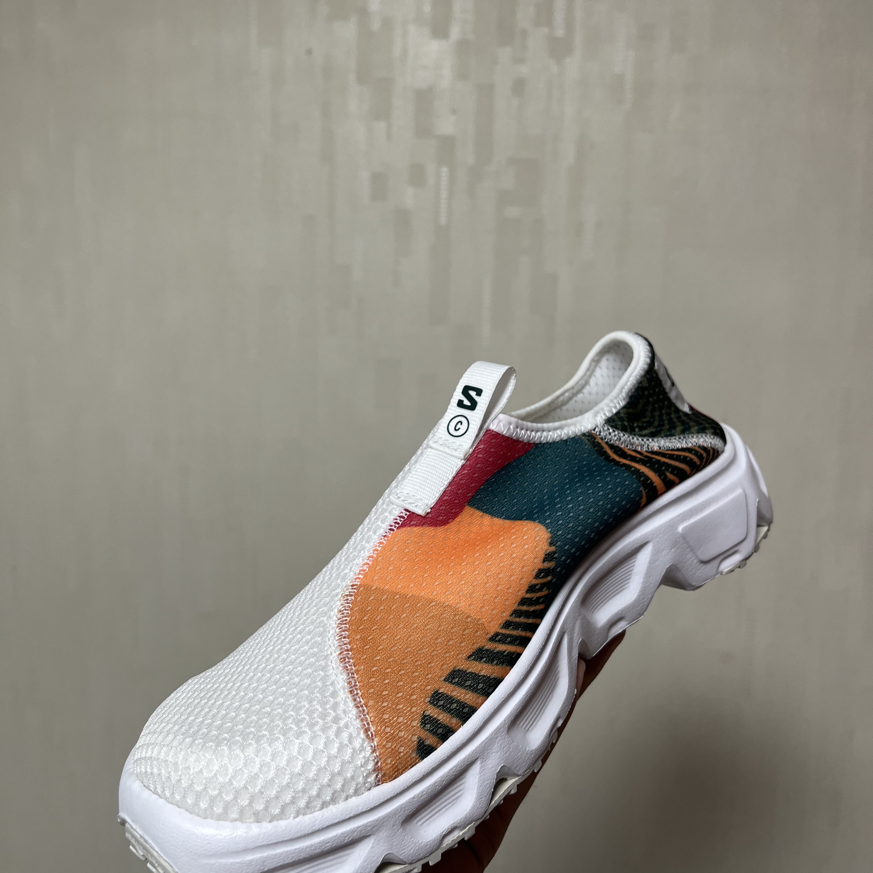 Salomon x Ciele RX Moc 6.0 White Blazing Orange 착용 스타일 - 2