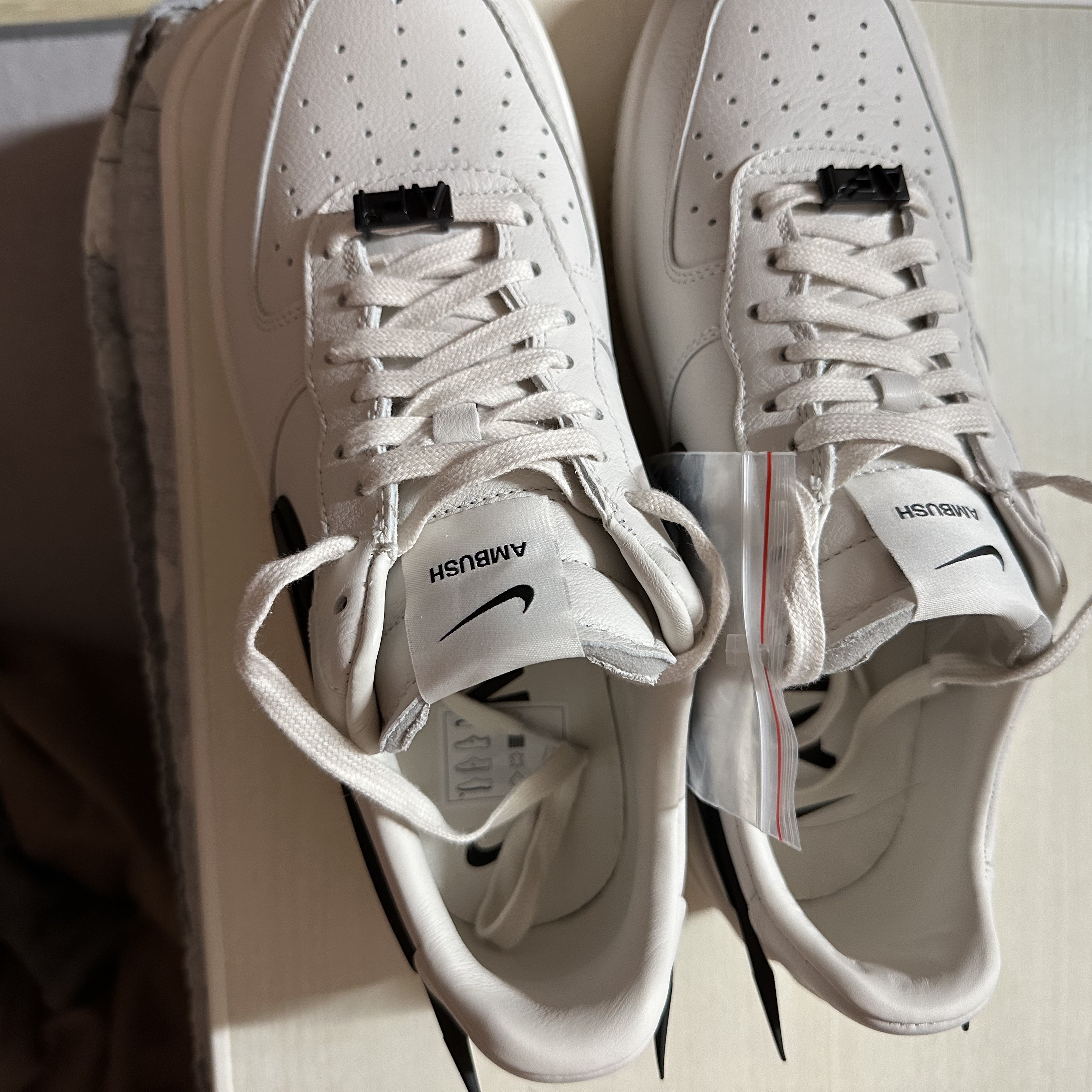 Nike x Ambush Air Force 1 Low SP Phantom 착용 스타일
