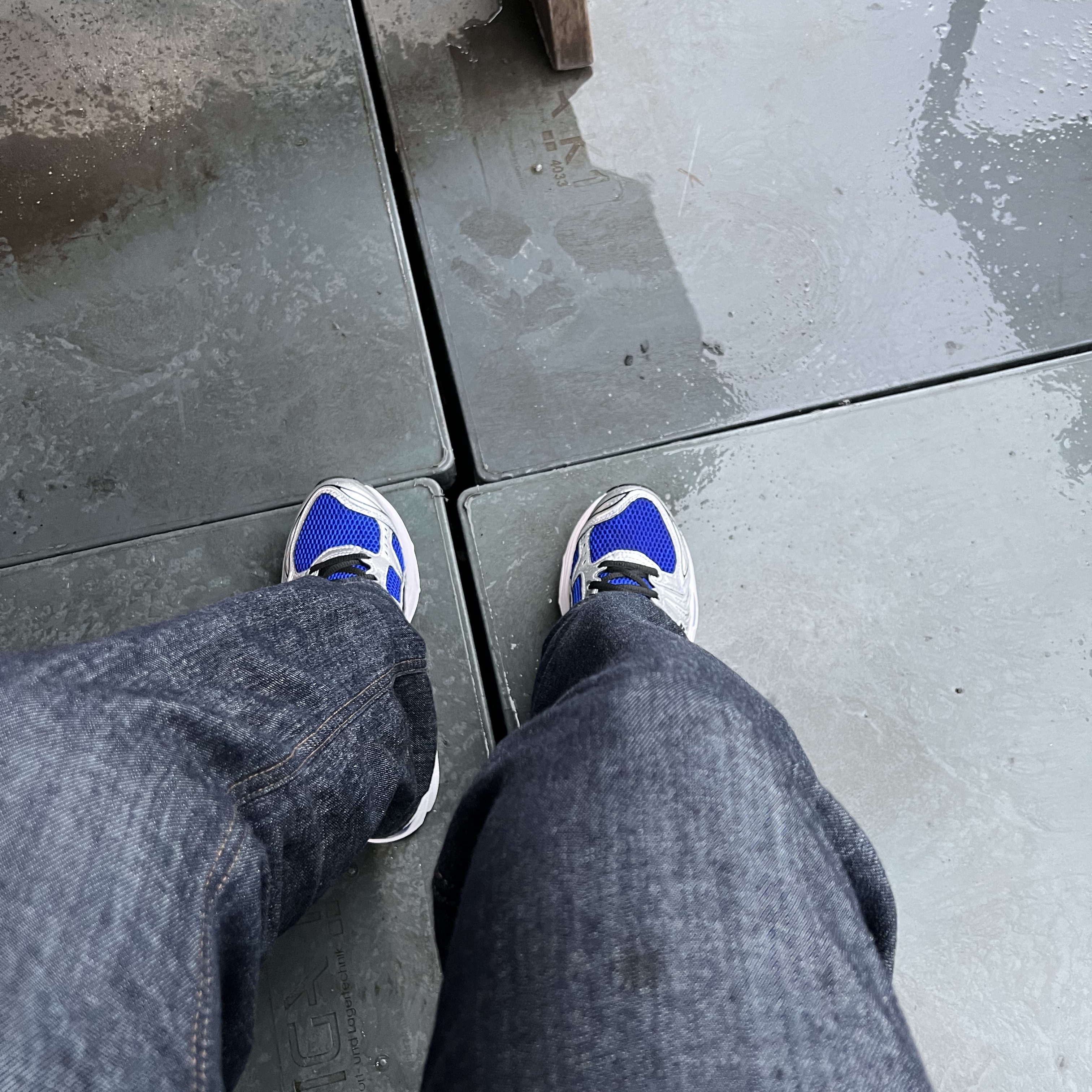 Asics Gel-Kayano 14 Monaco Blue Black 착용 스타일