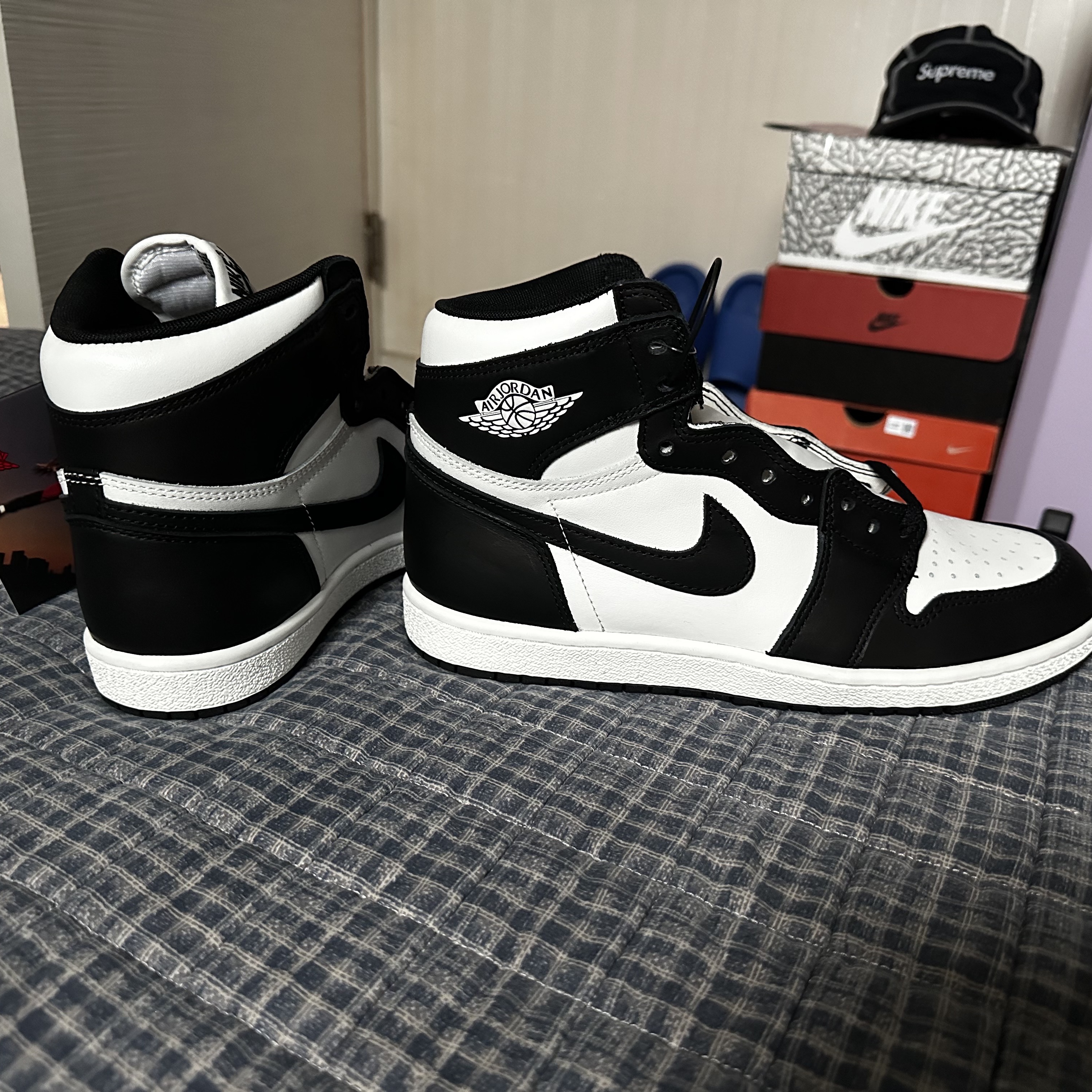 Jordan 1 High 85 Black White 착용 스타일 - 2