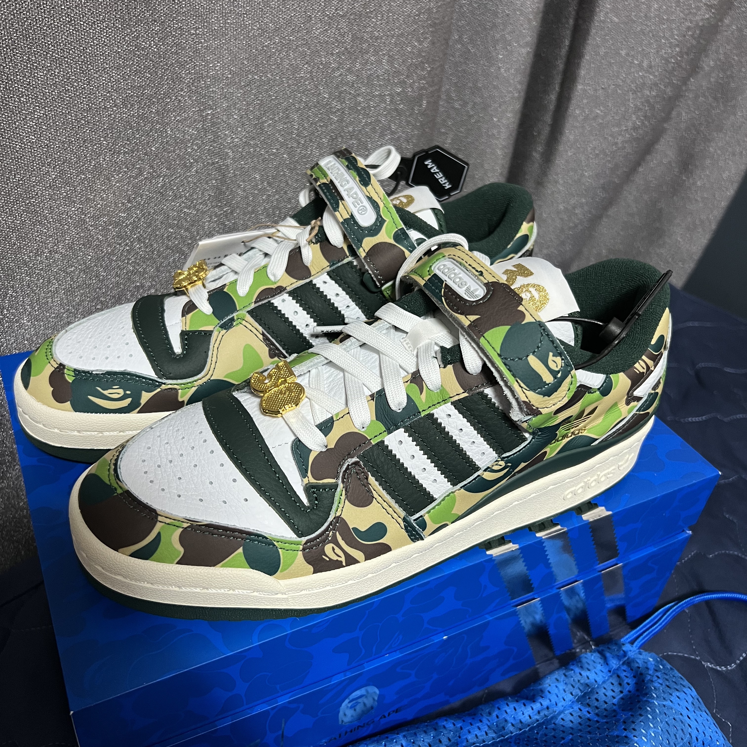 Adidas x BAPE Forum 84 Low Green Camo 착용 스타일