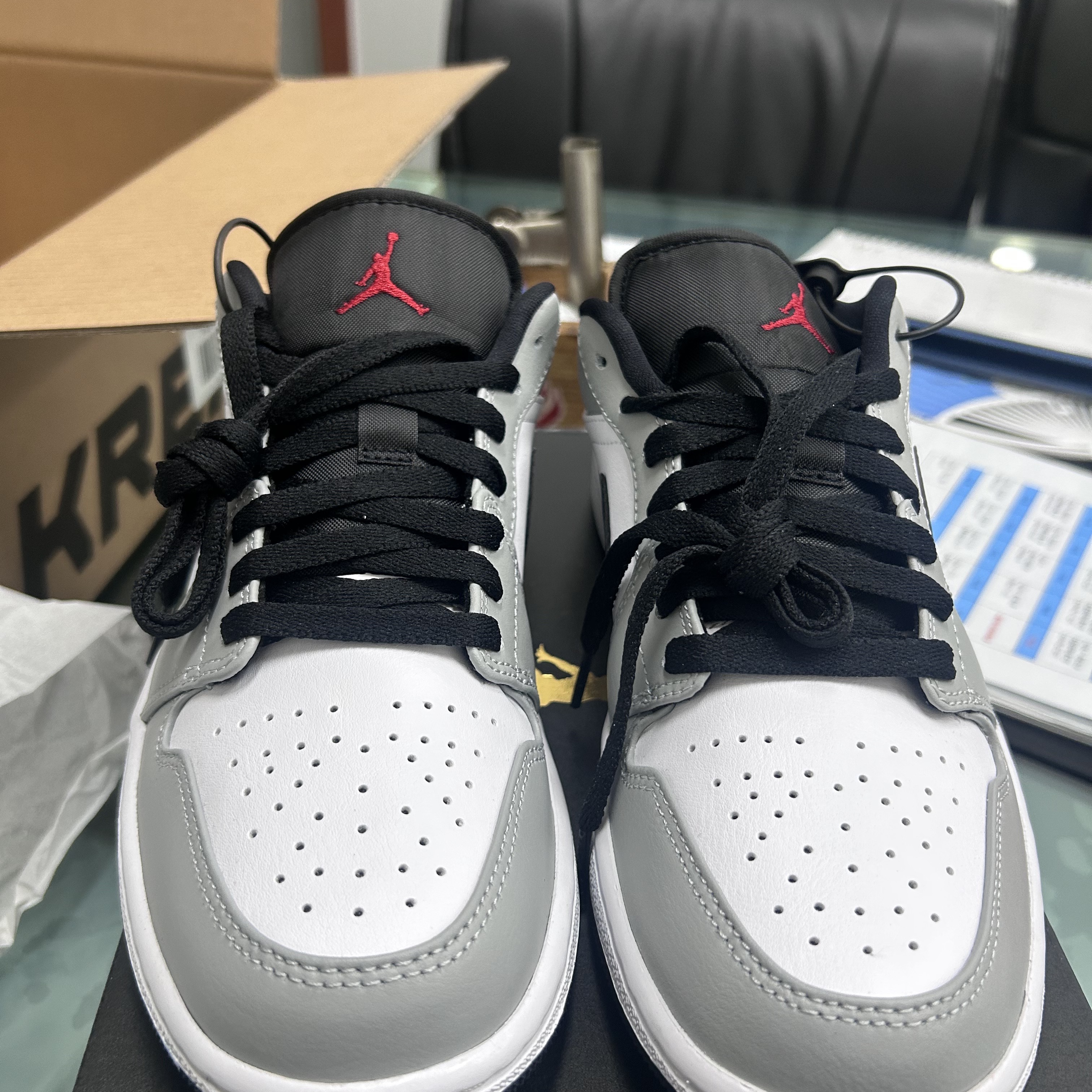 Jordan 1 Low Light Smoke Grey 착용 스타일 - 2