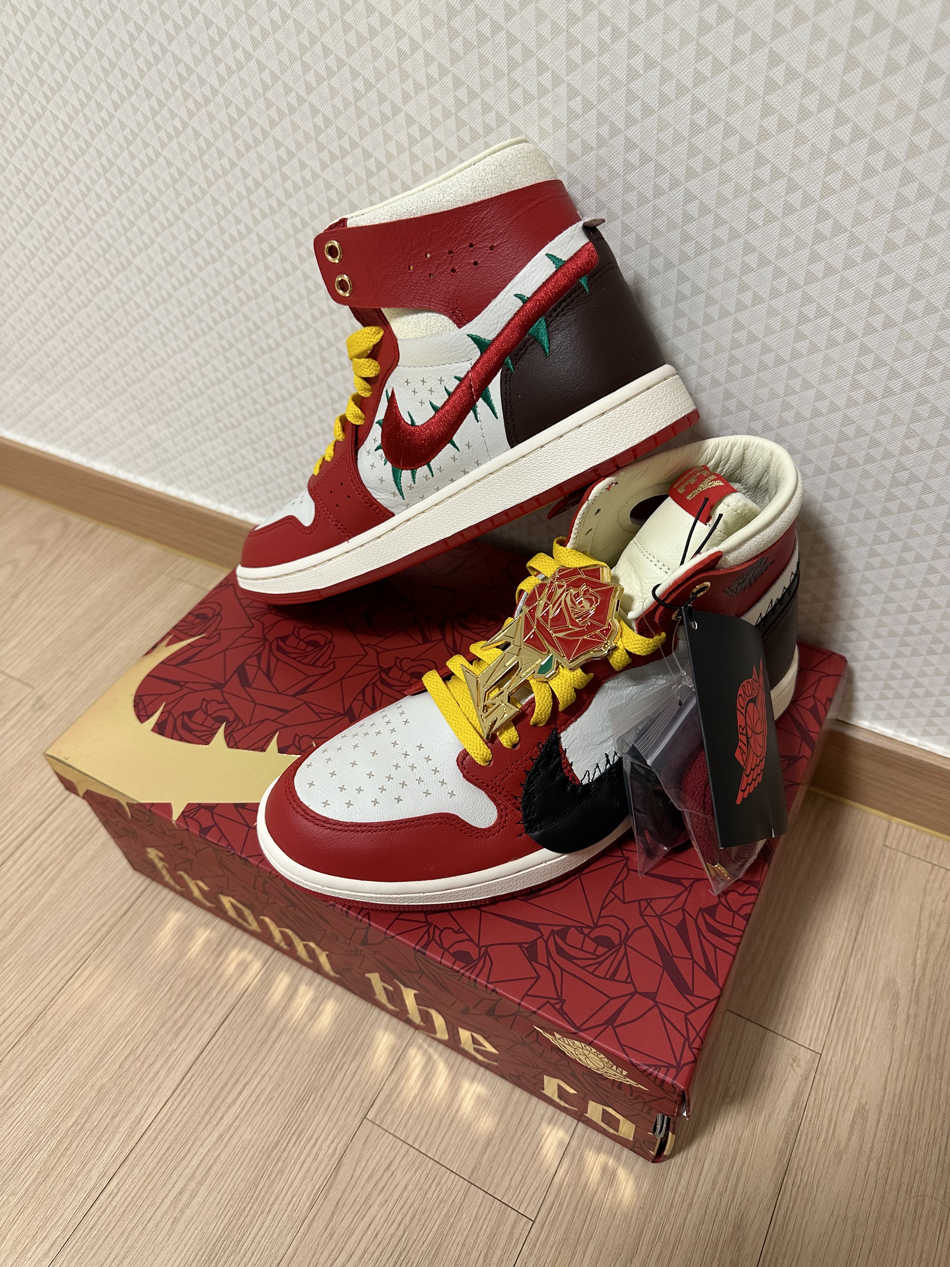 (W) Jordan 1 x Teyana Taylor Zoom CMFT 2 Gym Red 착용 스타일 - 4