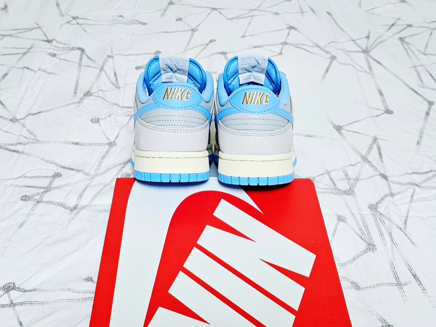 Nike Dunk Low Sail University Blue 착용 스타일 - 5