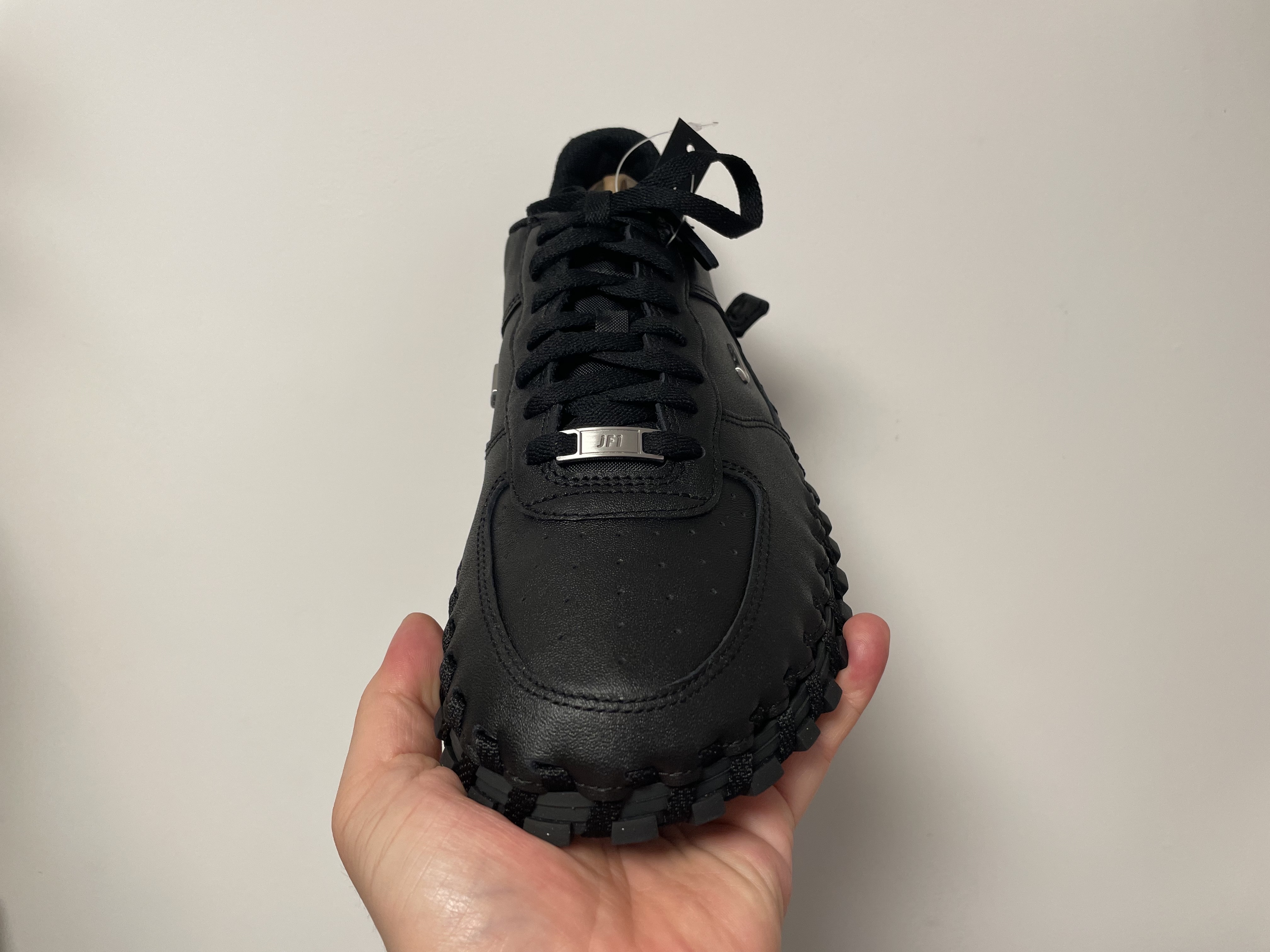 Nike x Jacquemus J Force 1 Low LX SP Black 착용 스타일 - 4