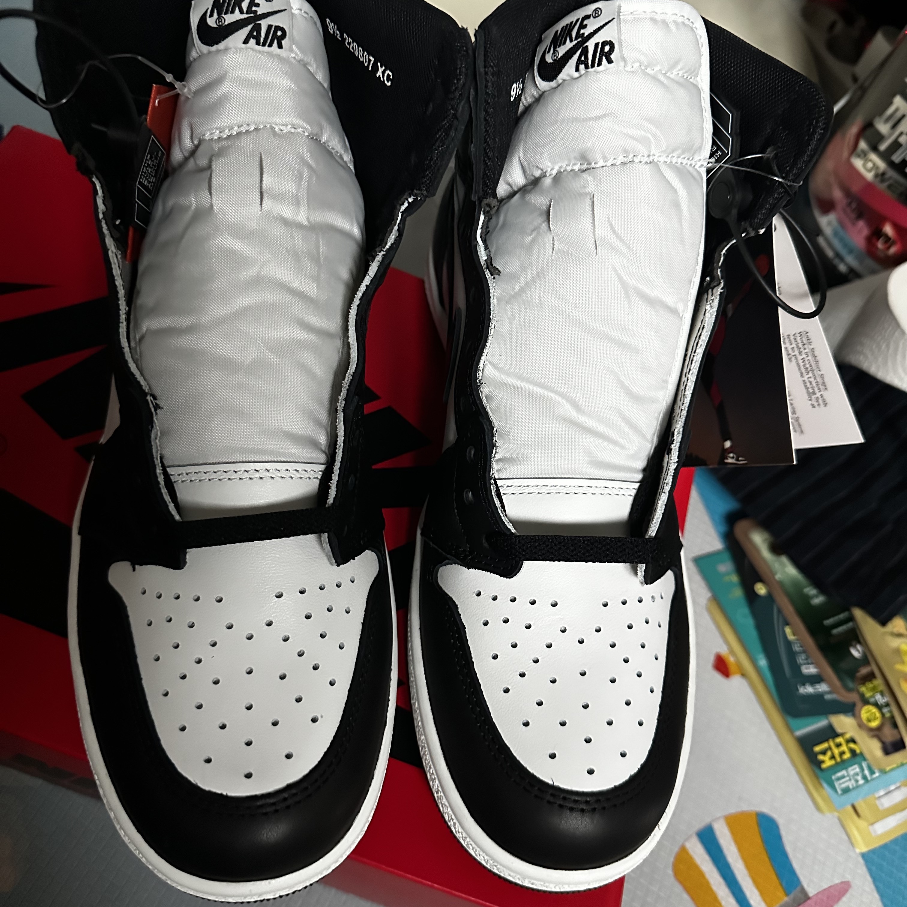 Jordan 1 High 85 Black White 착용 스타일 - 3