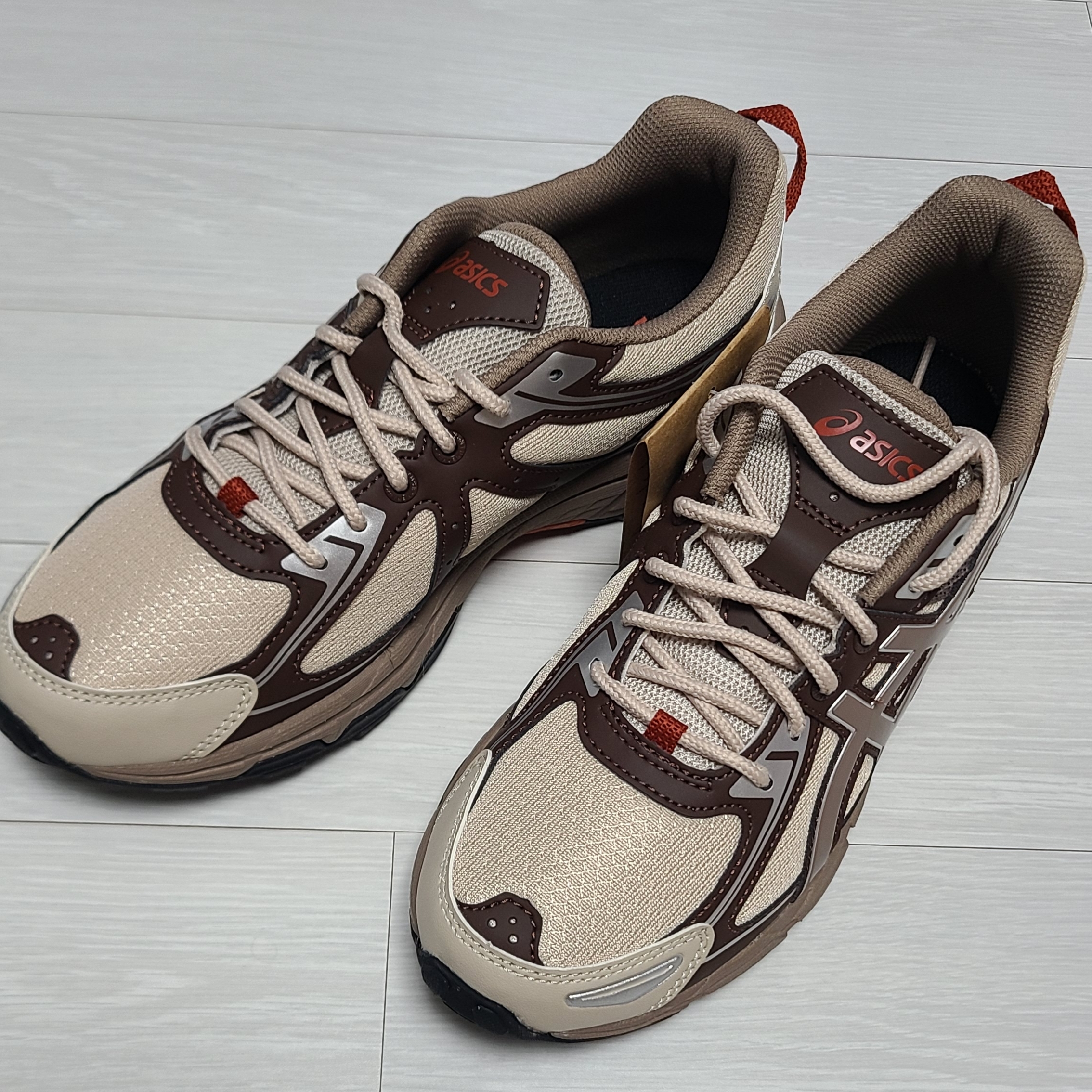 (W) Asics Gel-Venture 6 Simply Taupe 착용 스타일