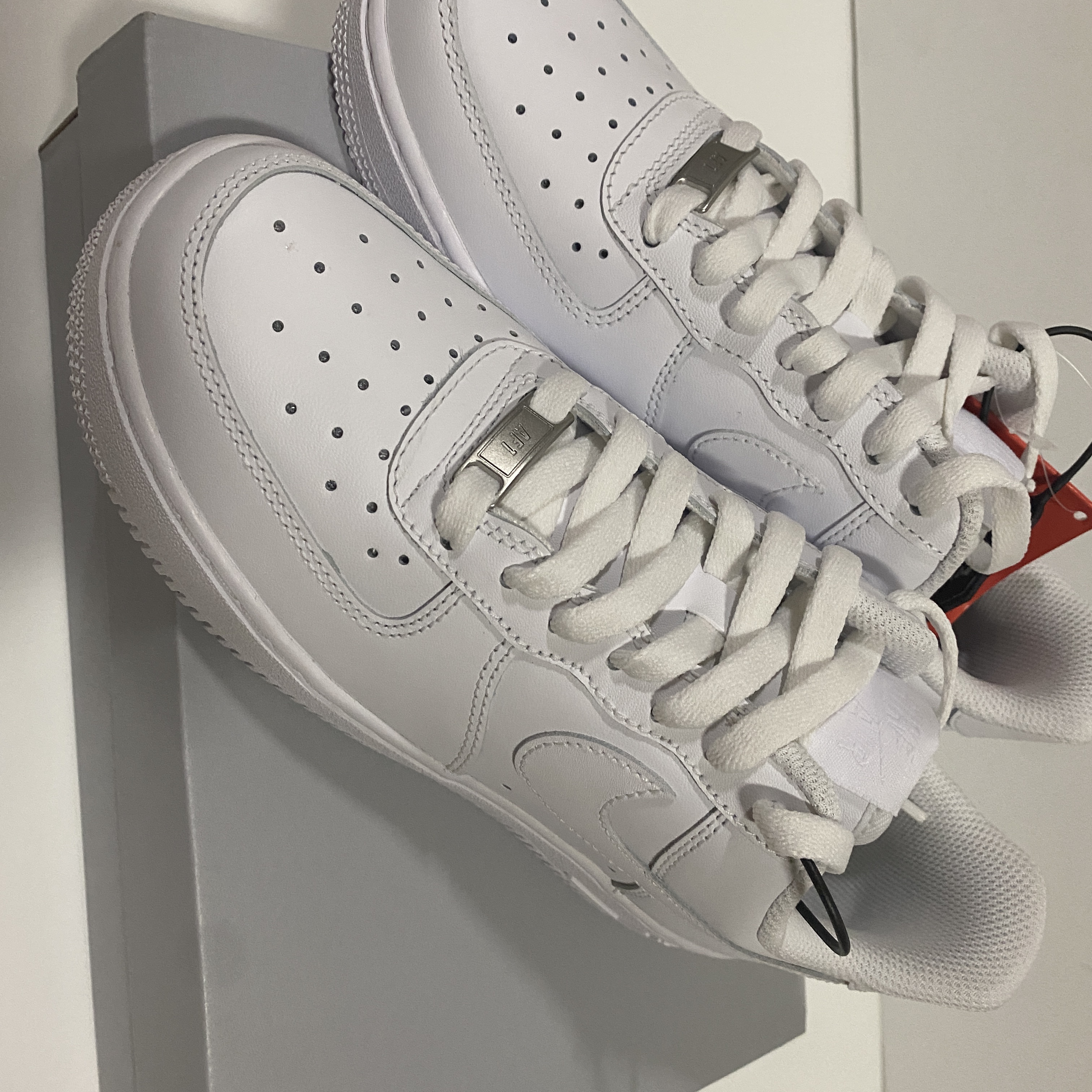 (W) Nike Air Force 1 '07 Low White 착용 스타일