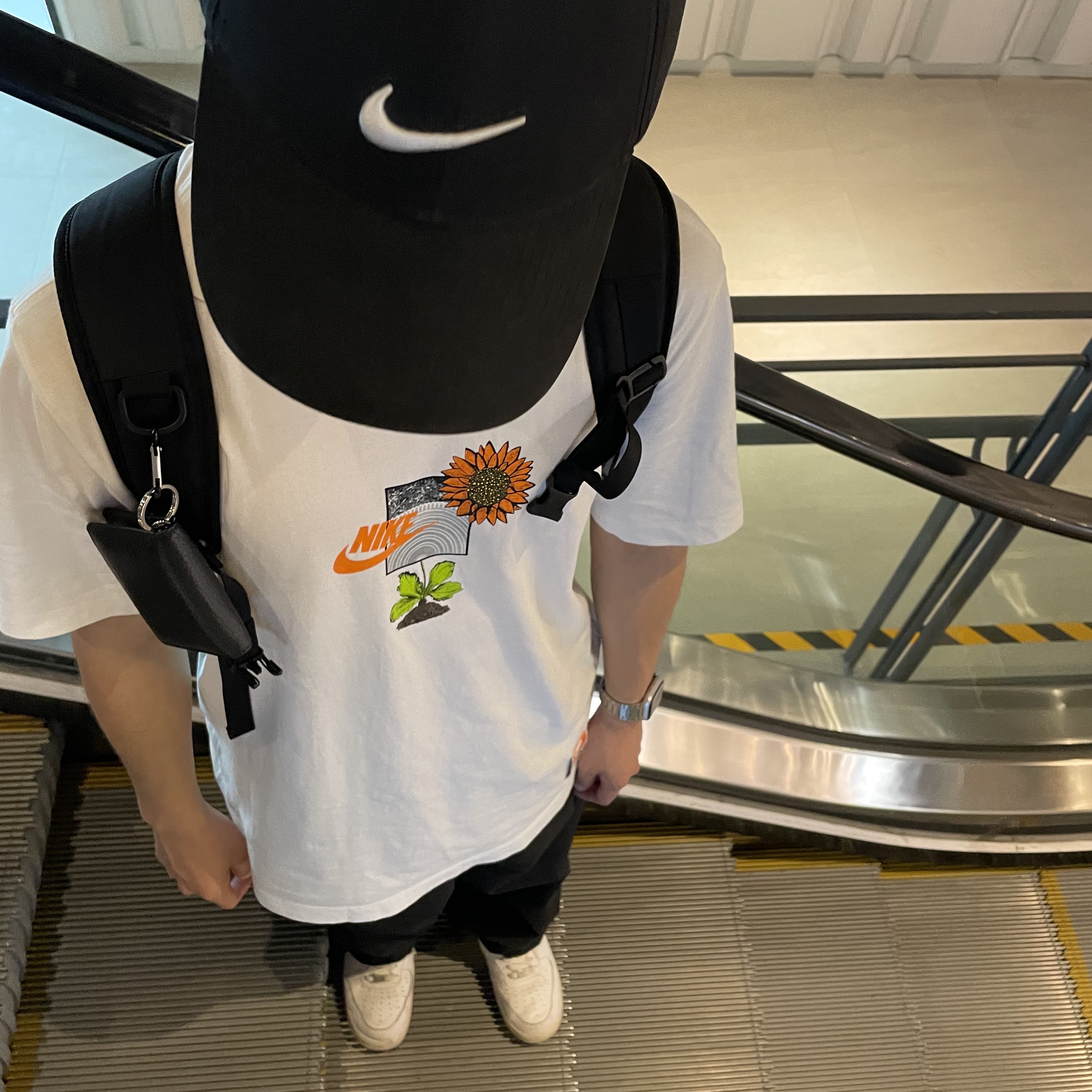 Maison Margiela Keyring Wallet Black, Nike Air Force 1 '07 Low White 착용 스타일