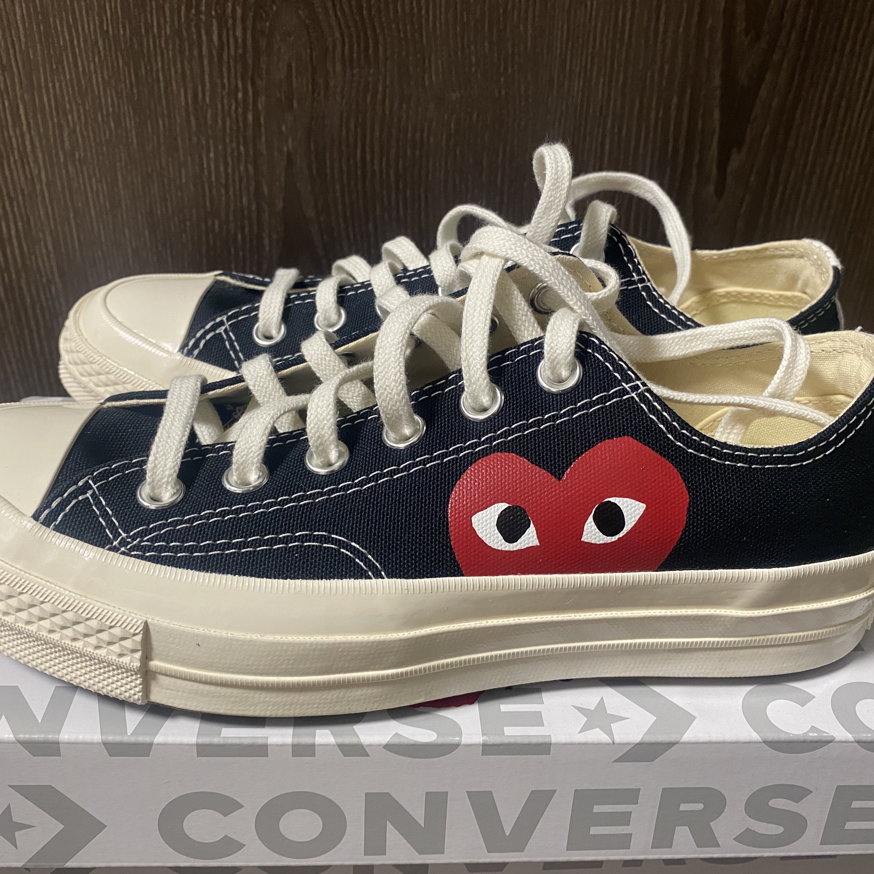 Converse x Play Comme des Garcons Chuck 70 Ox Black 착용 스타일 - 2